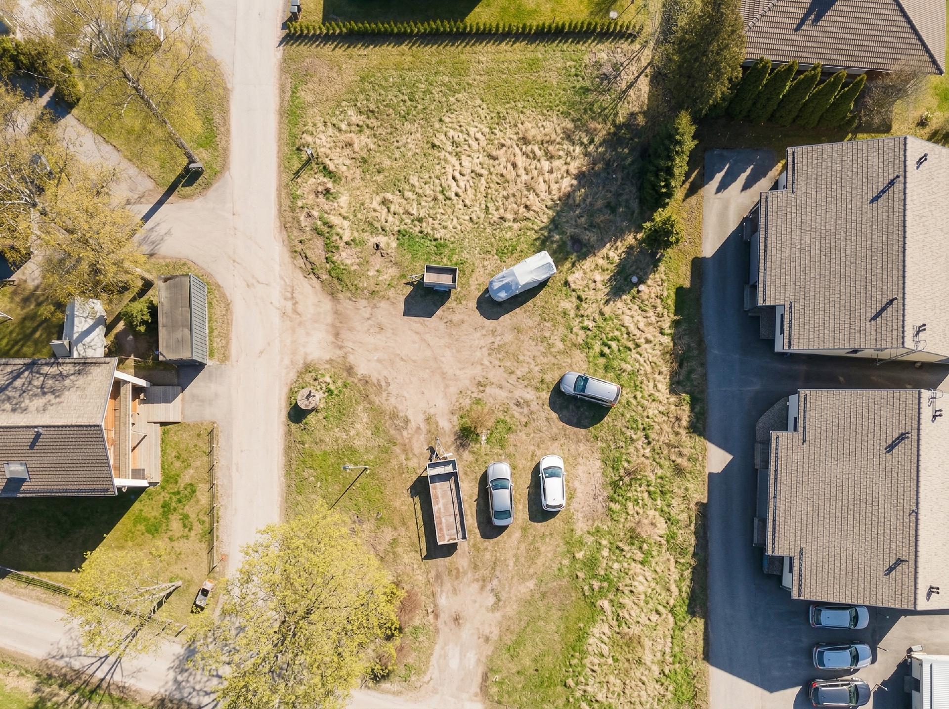 Topiaksentie 6, Puistola, Helsinki