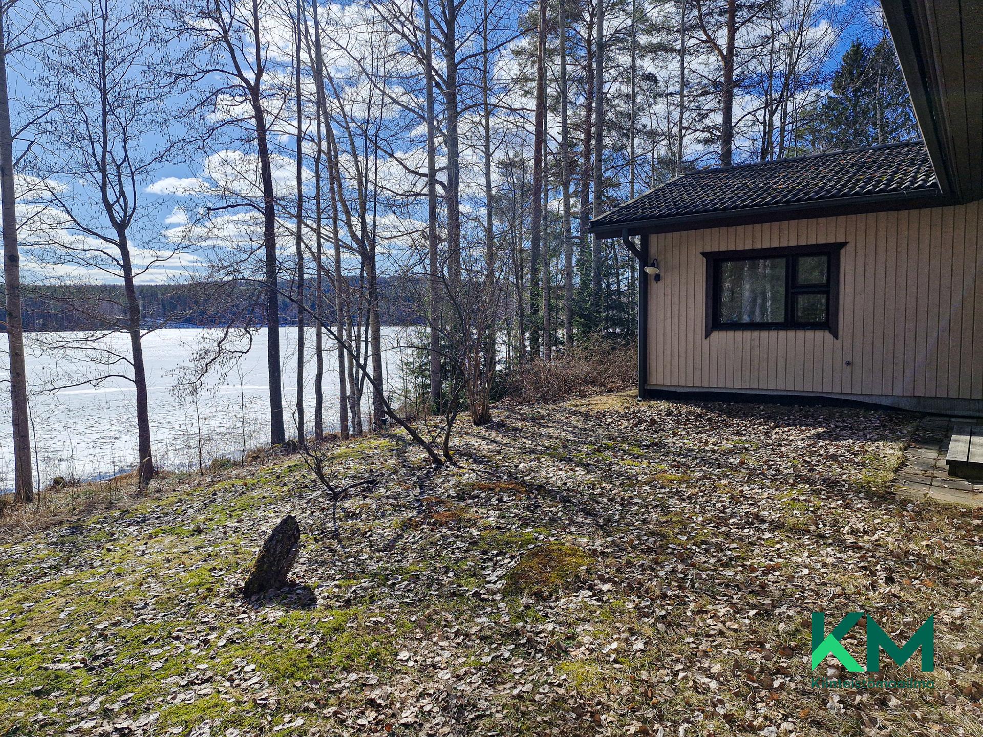 Puusepänpolku 7, Enonkoski