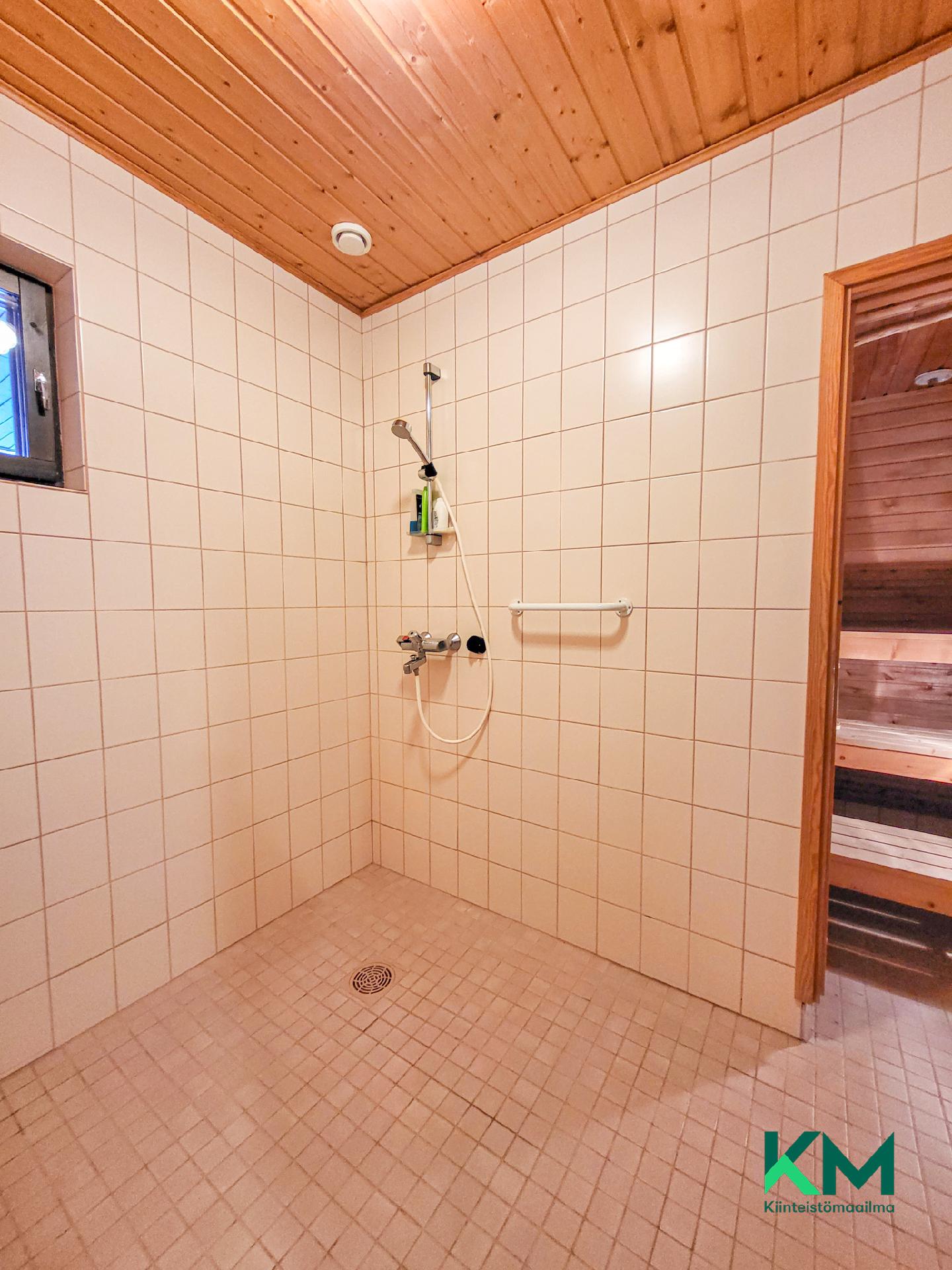 Puusepänpolku 7, Enonkoski