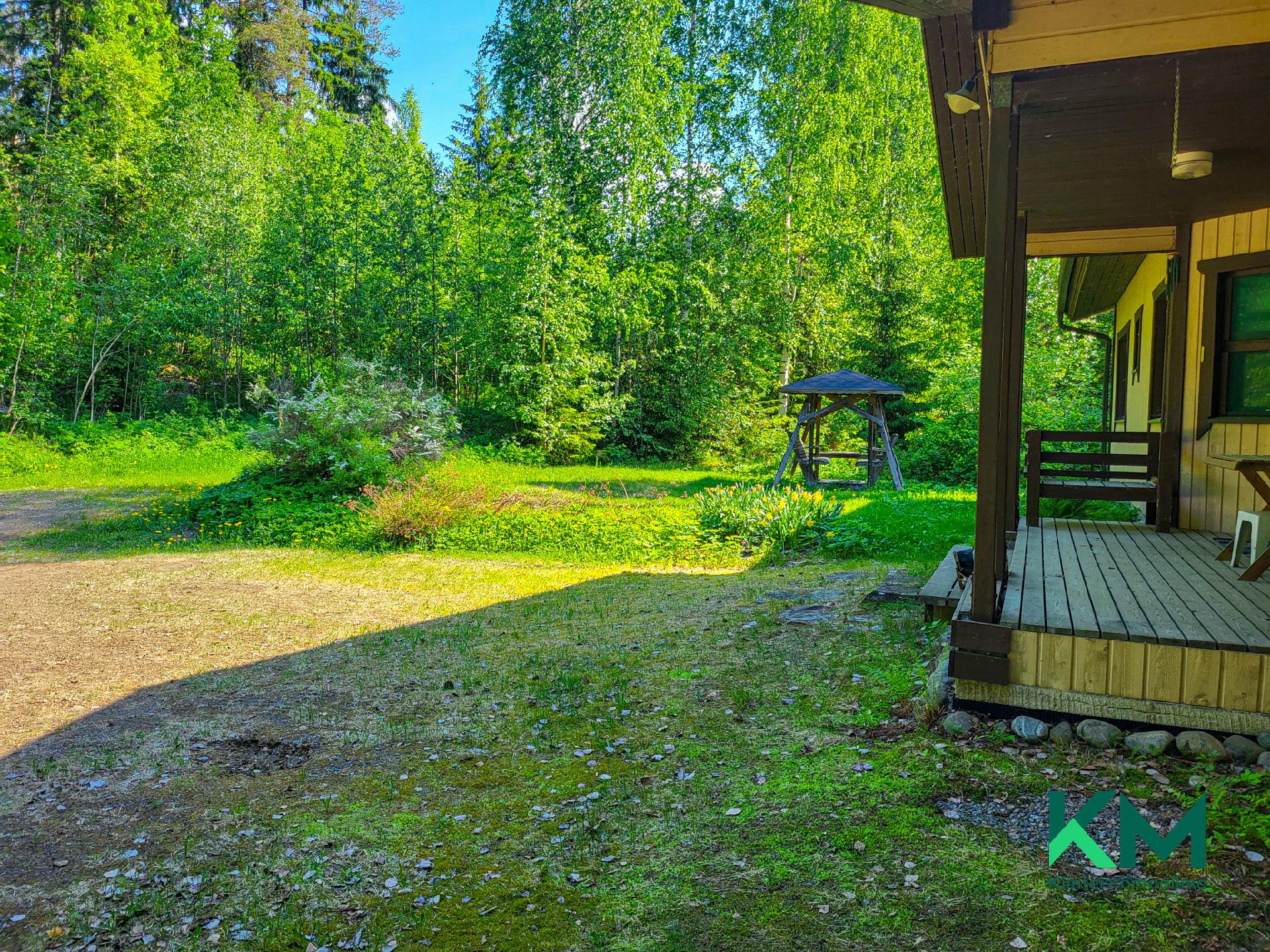 Puusepänpolku 7, Enonkoski