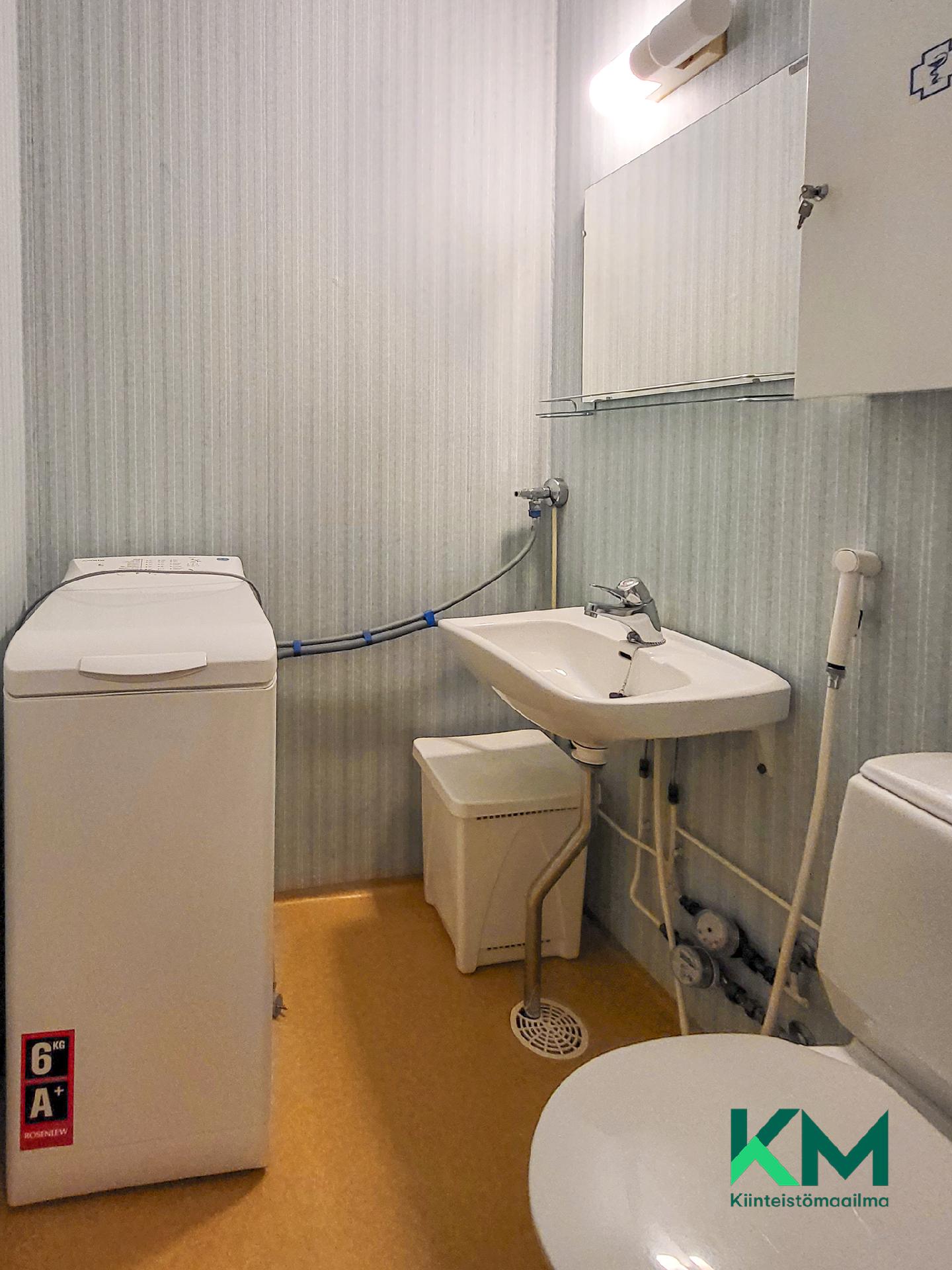 Jääkiekkoradankuja 4, Talvisalo, Savonlinna