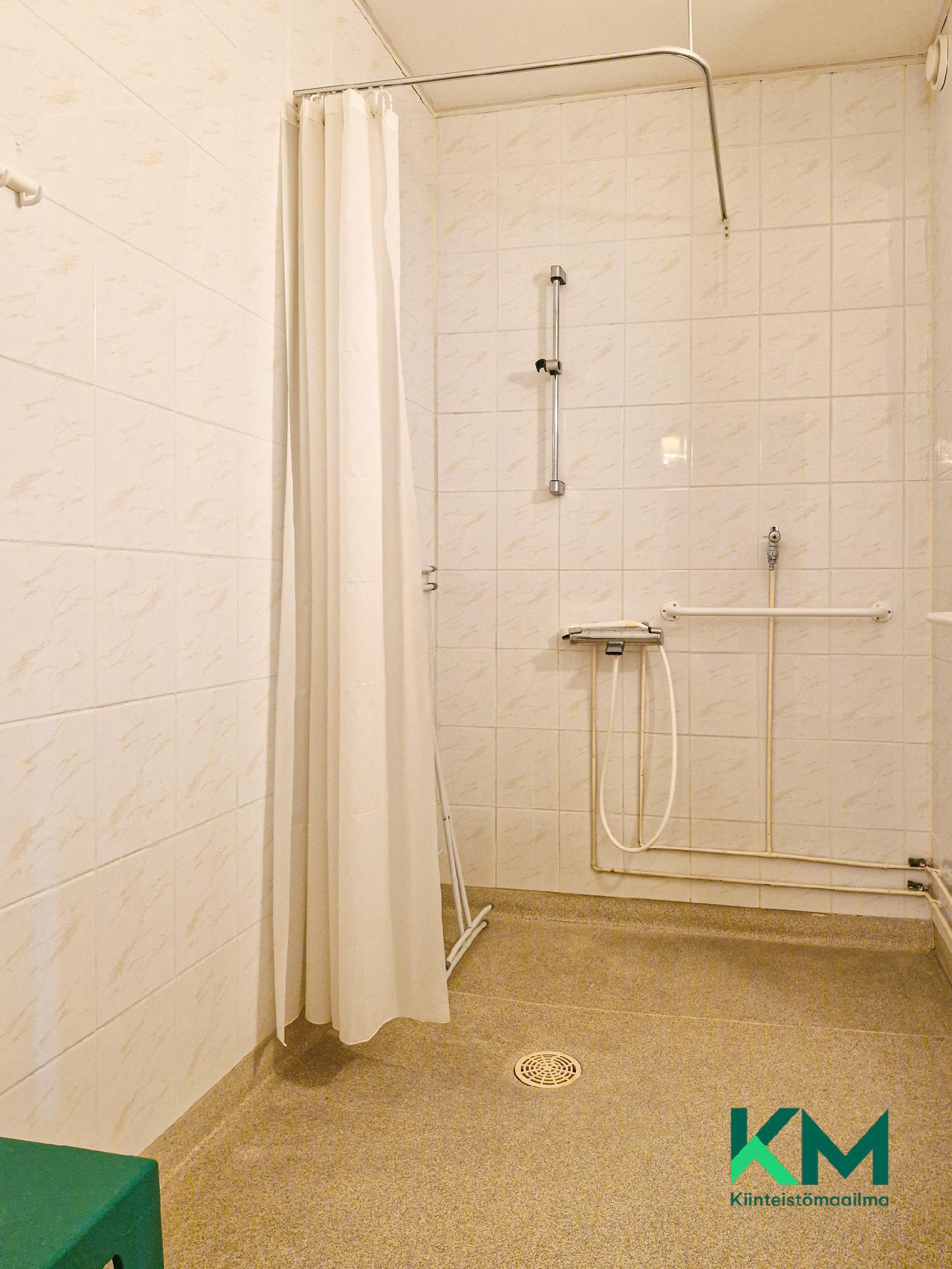 Jääkiekkoradankuja 4, Talvisalo, Savonlinna