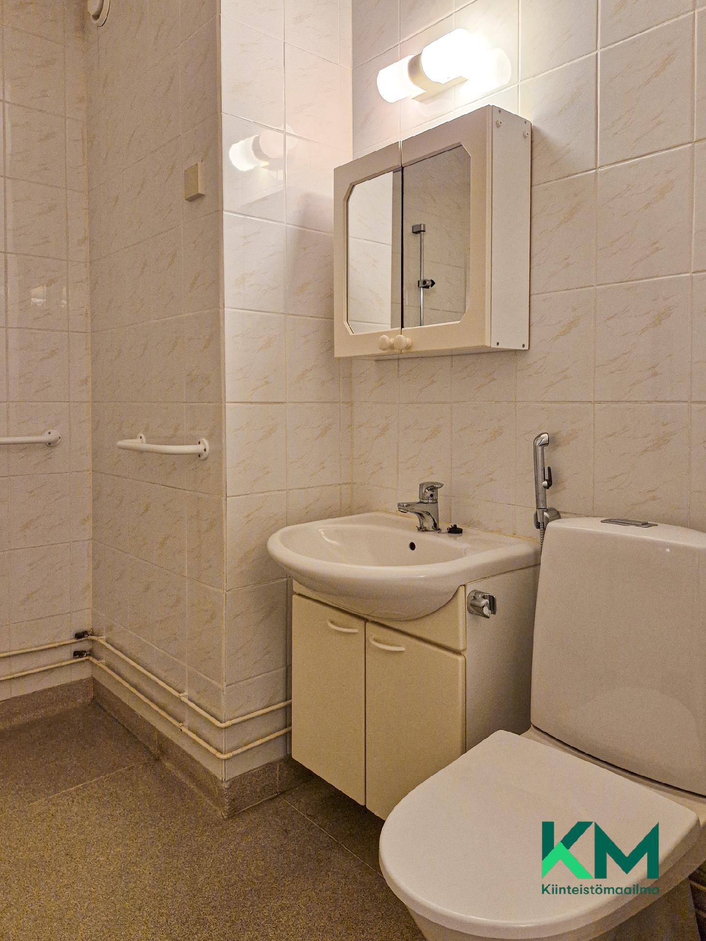 Jääkiekkoradankuja 4, Talvisalo, Savonlinna