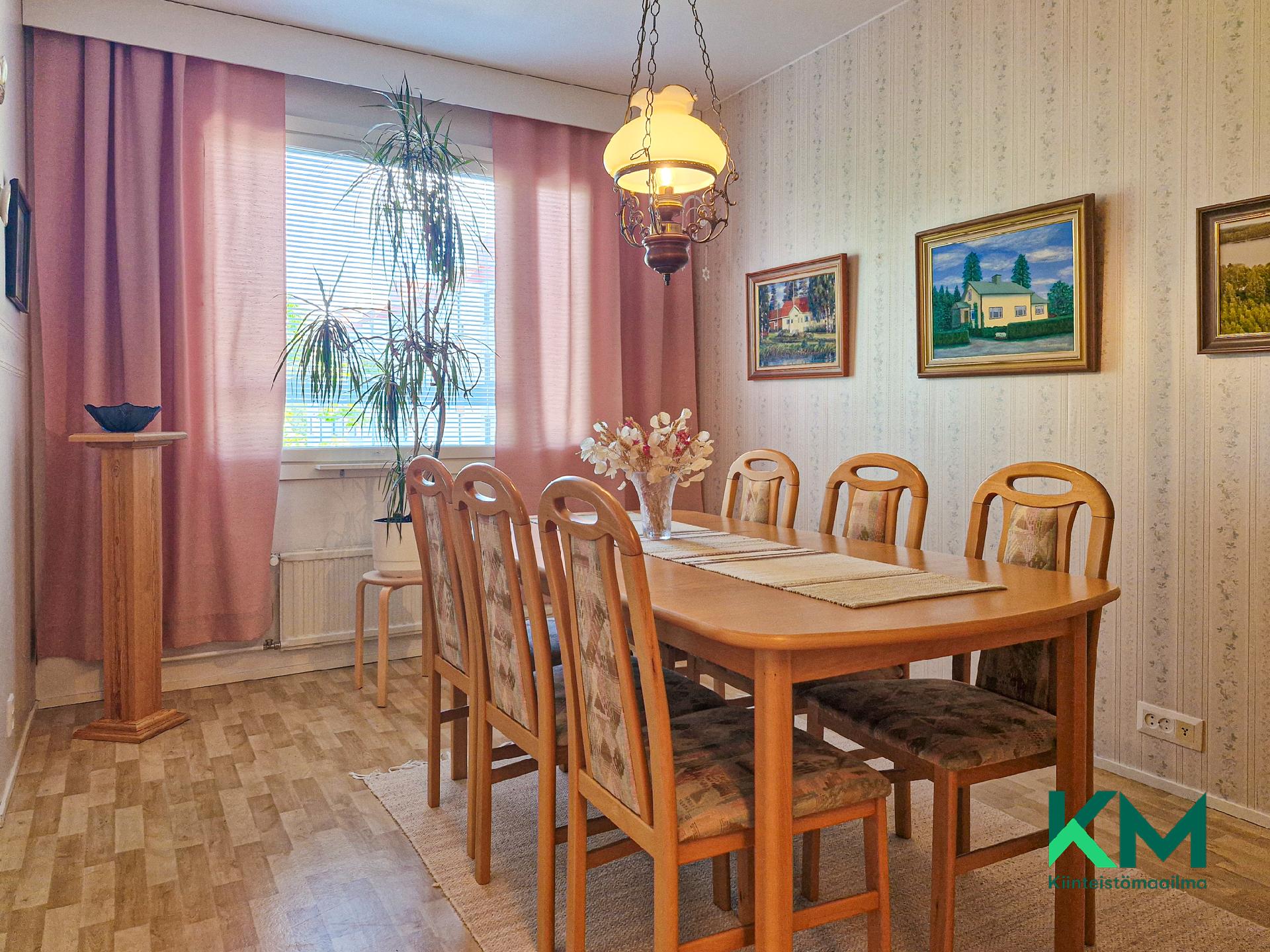 Jääkiekkoradankuja 4, Talvisalo, Savonlinna