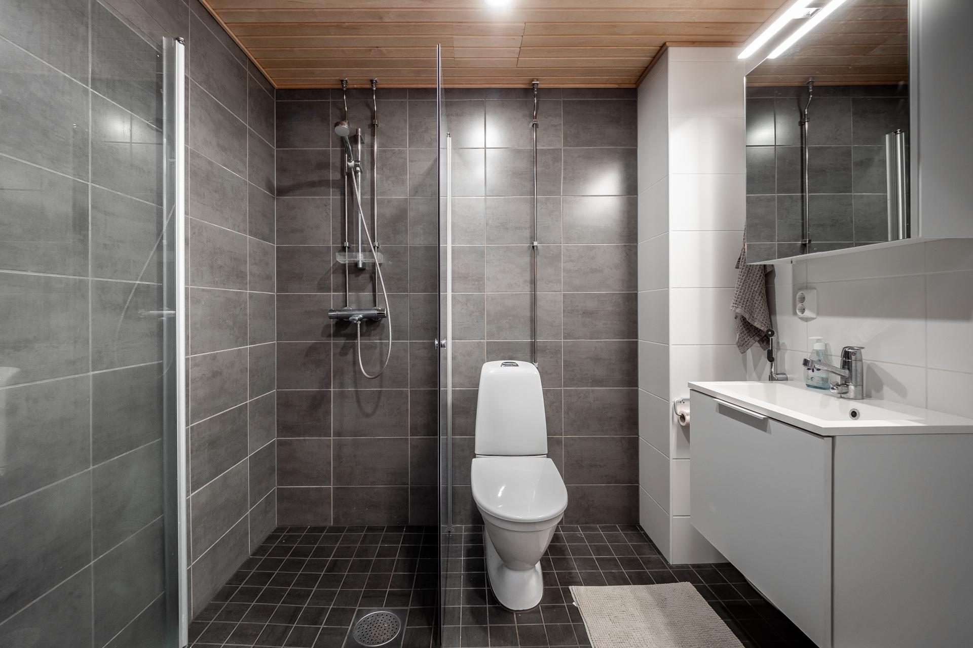 Kesätie 3, Välivainio, Oulu