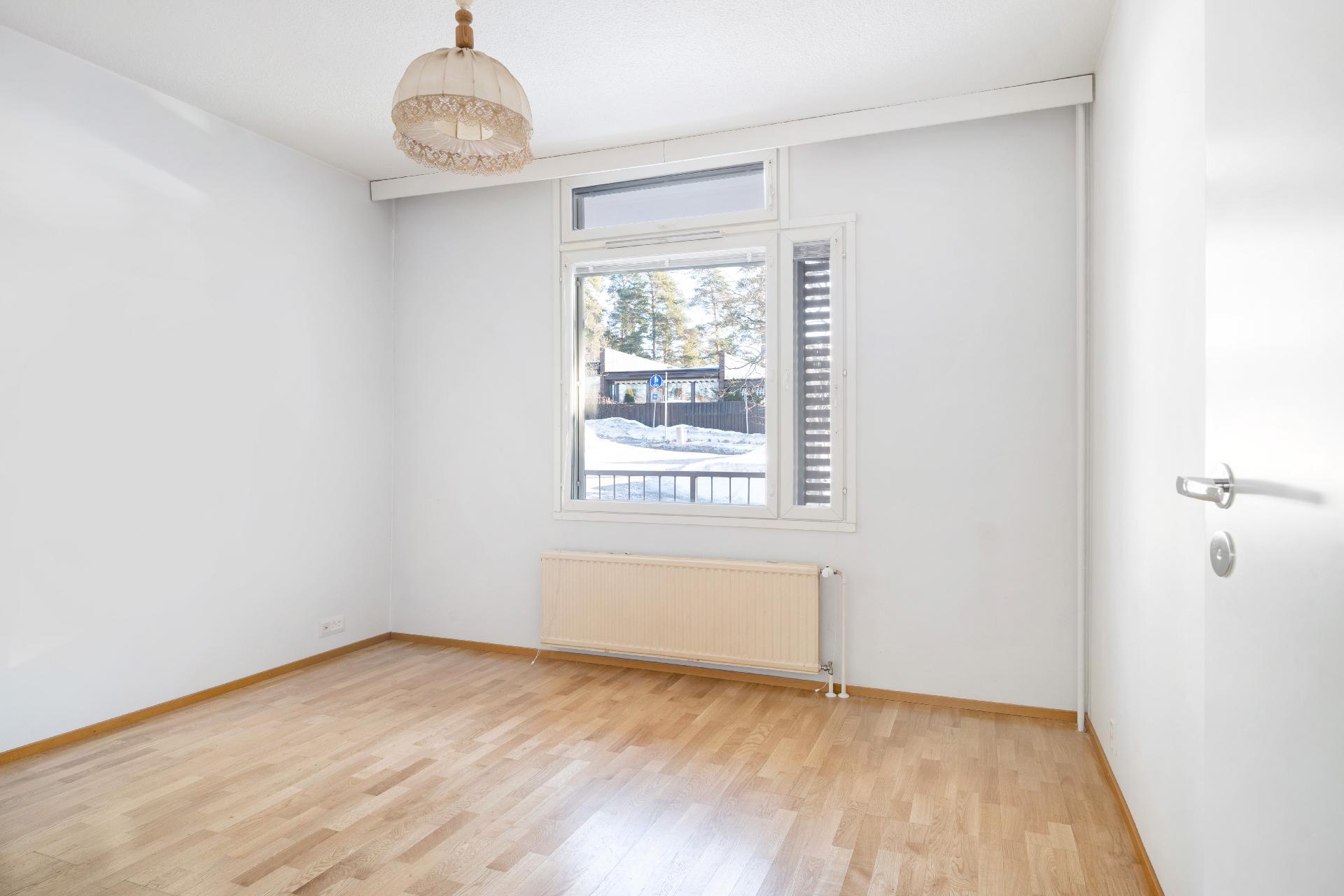 Kotitontuntie 8, Tontunmäki, Espoo