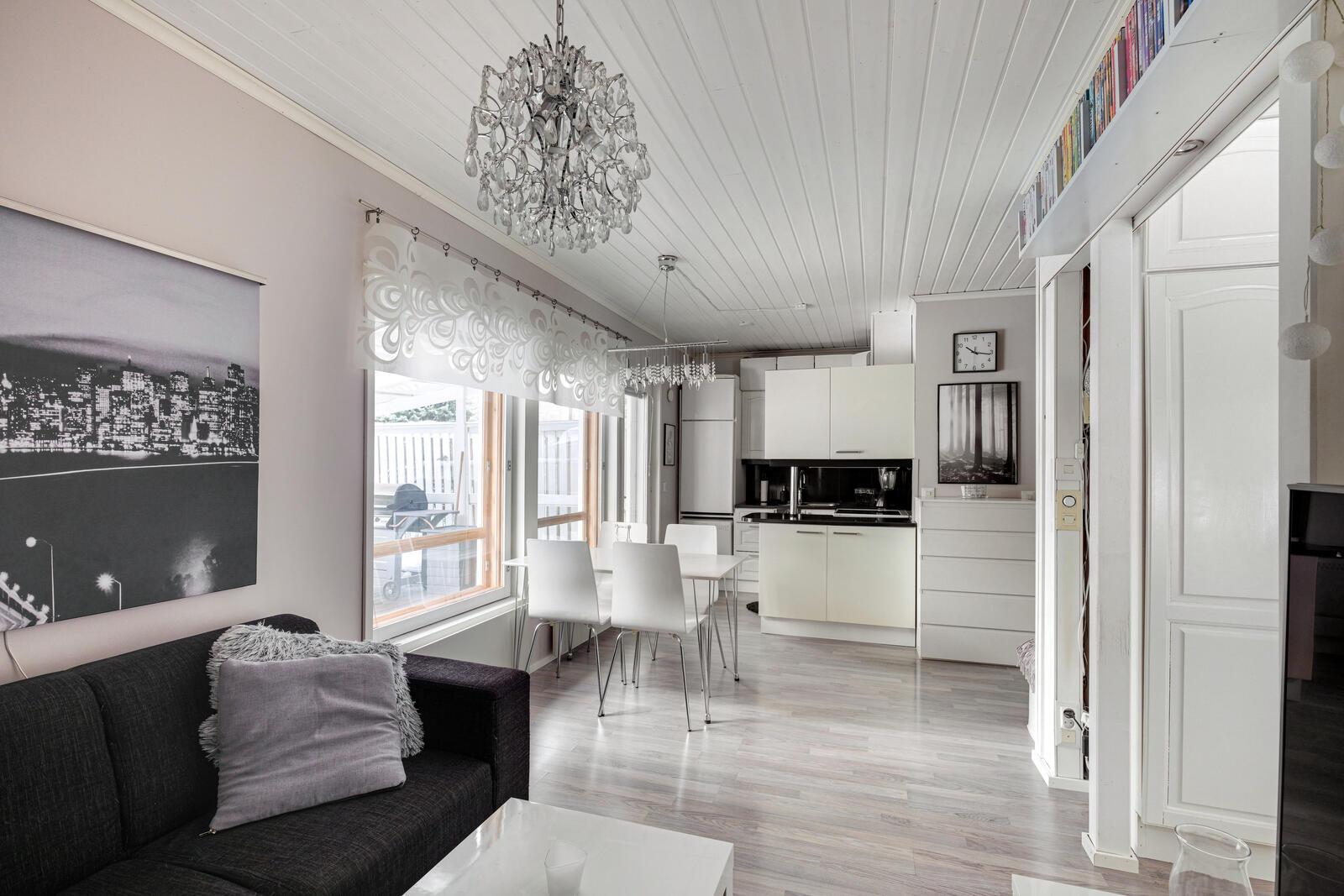 Vuoritie 22, Loutti, Järvenpää