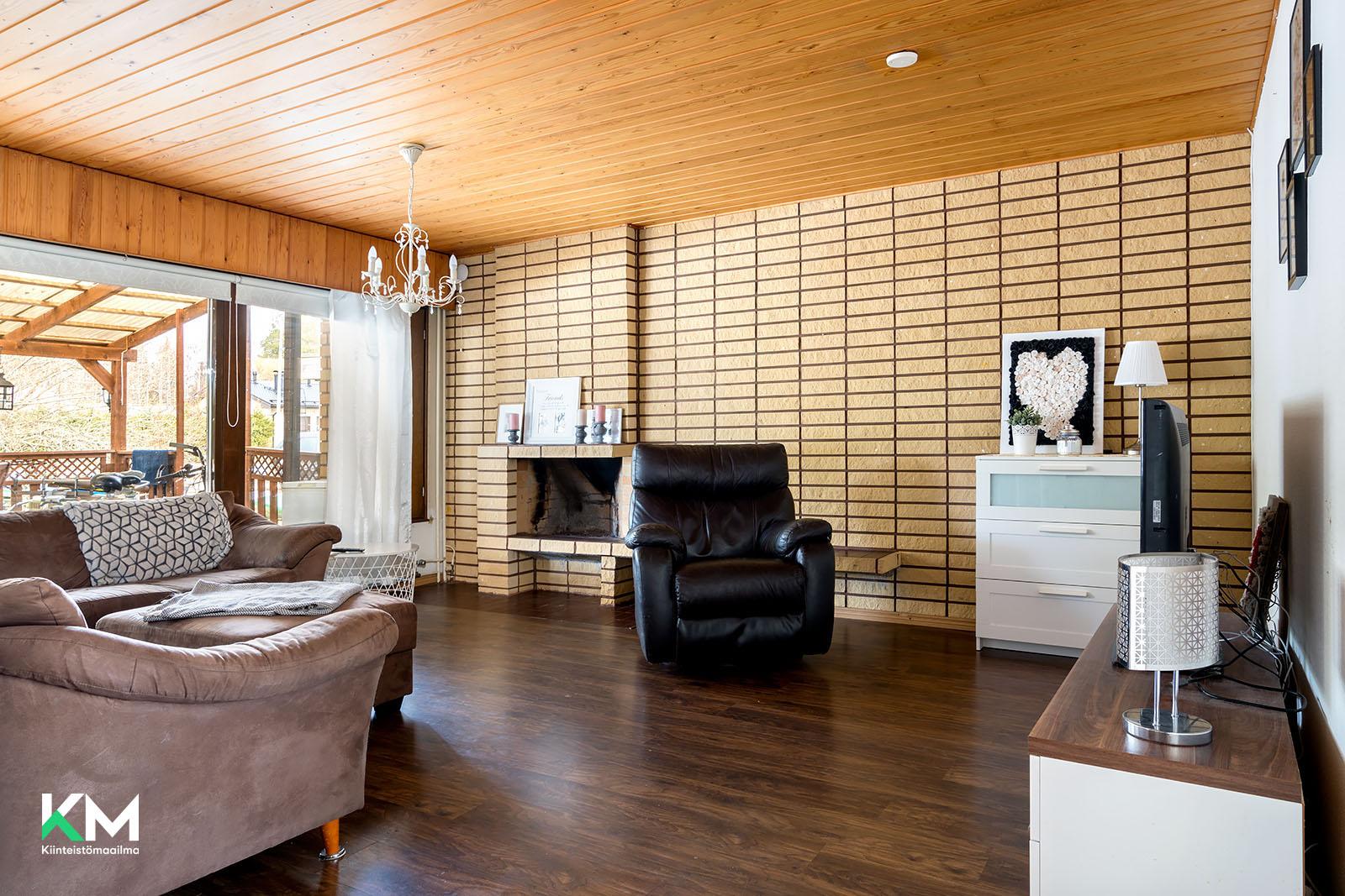 Nykyrintie 7, Muhos, Muhos