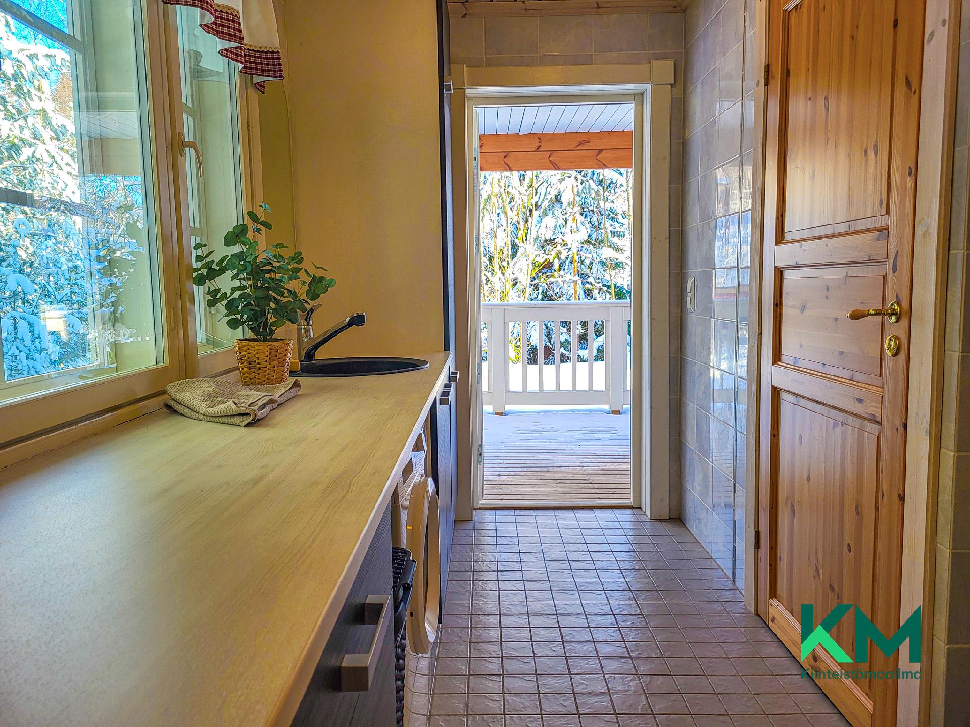 Olavinlammentie 6, Enonkoski