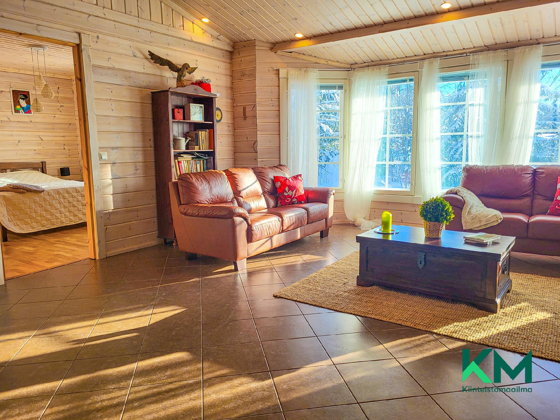 Olavinlammentie 6, Enonkoski