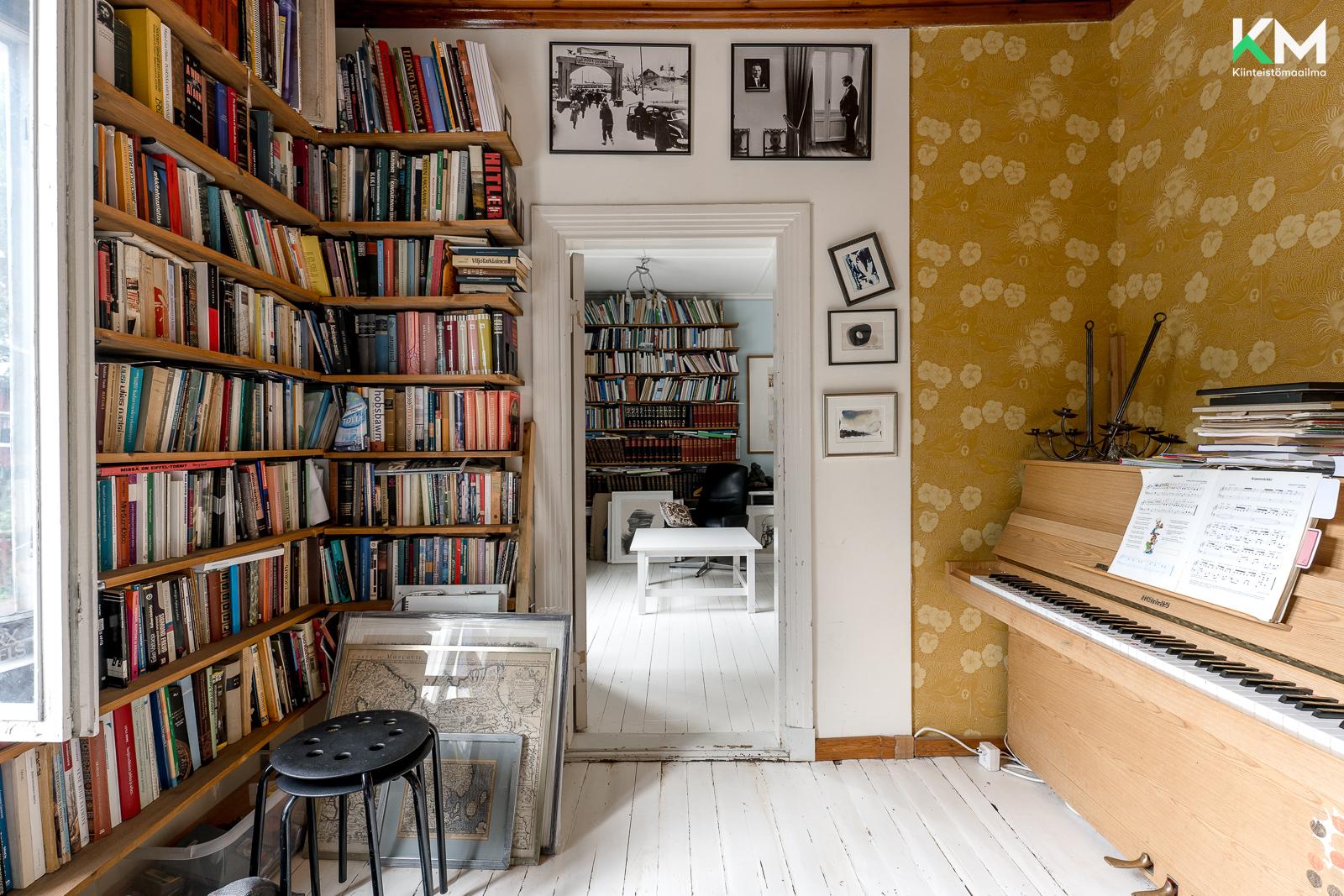 Olohuone alakerrassa