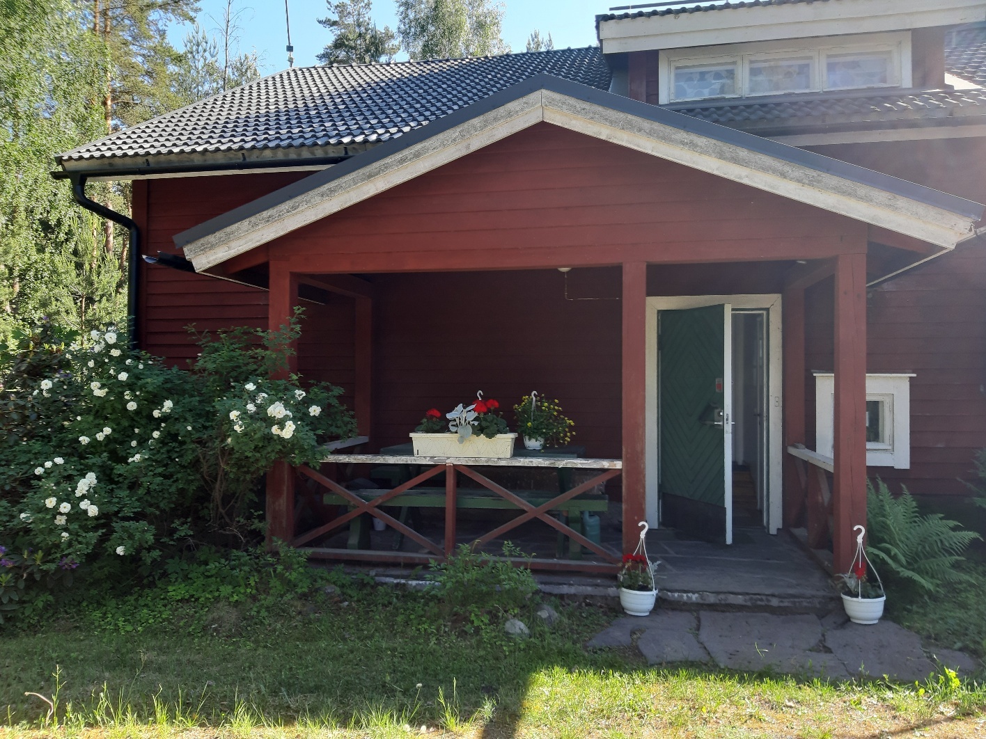 Sisäänkäynti