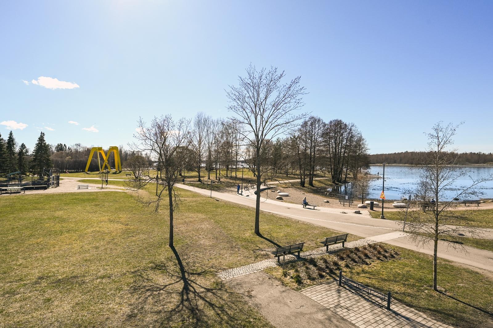 Sibeliuksenväylä 45, Keskusta, Järvenpää