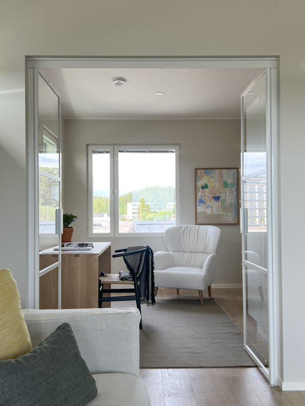 Yläkerran makuu- tai työhuone