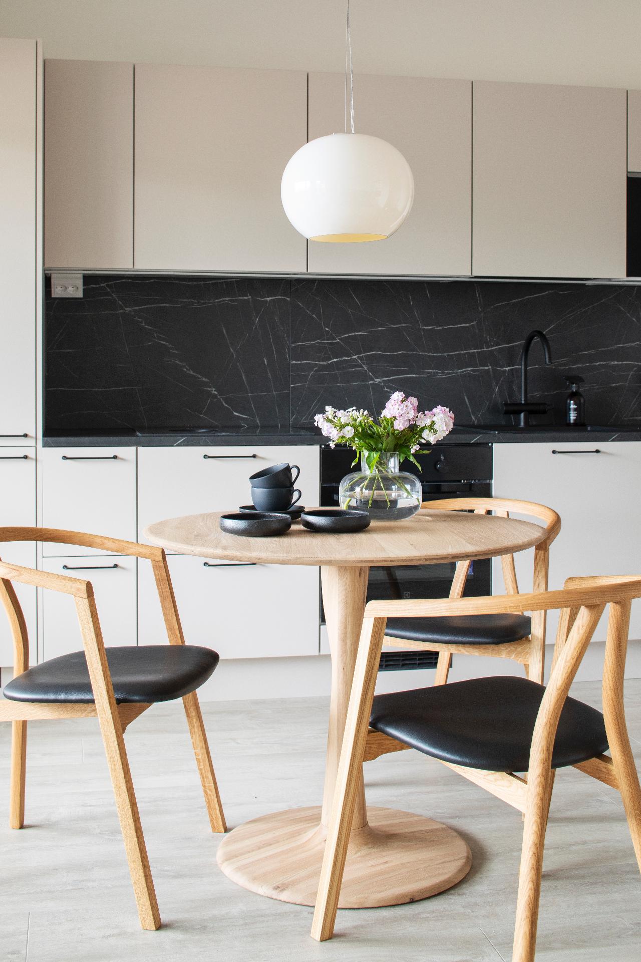 Keittiö ja ruokailutila