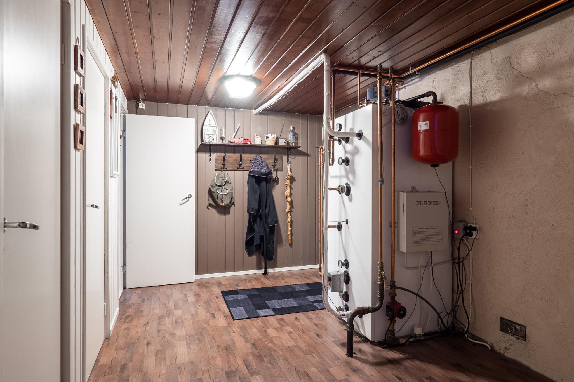 Pukuhuone/tekninentila