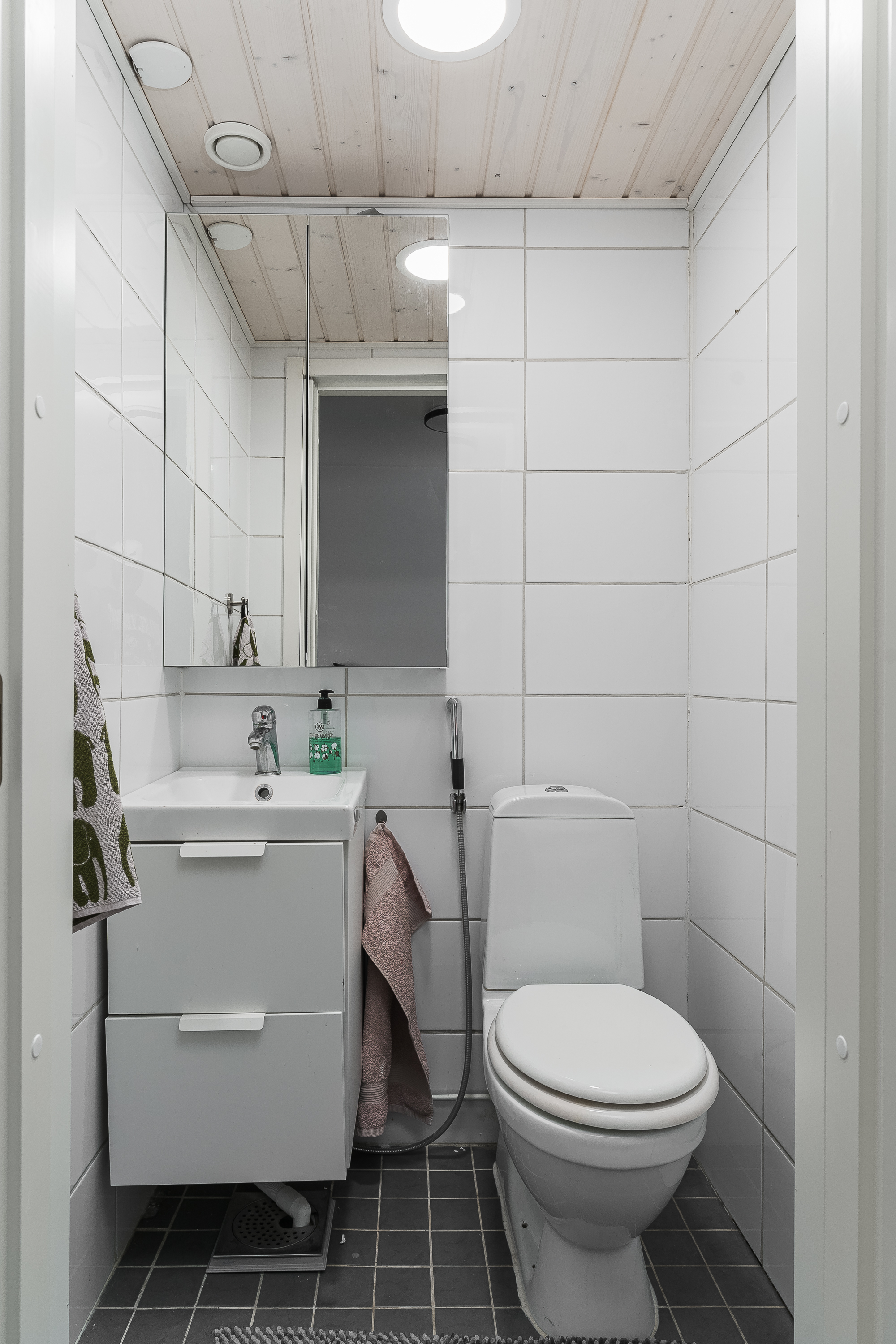 Yläkerran wc