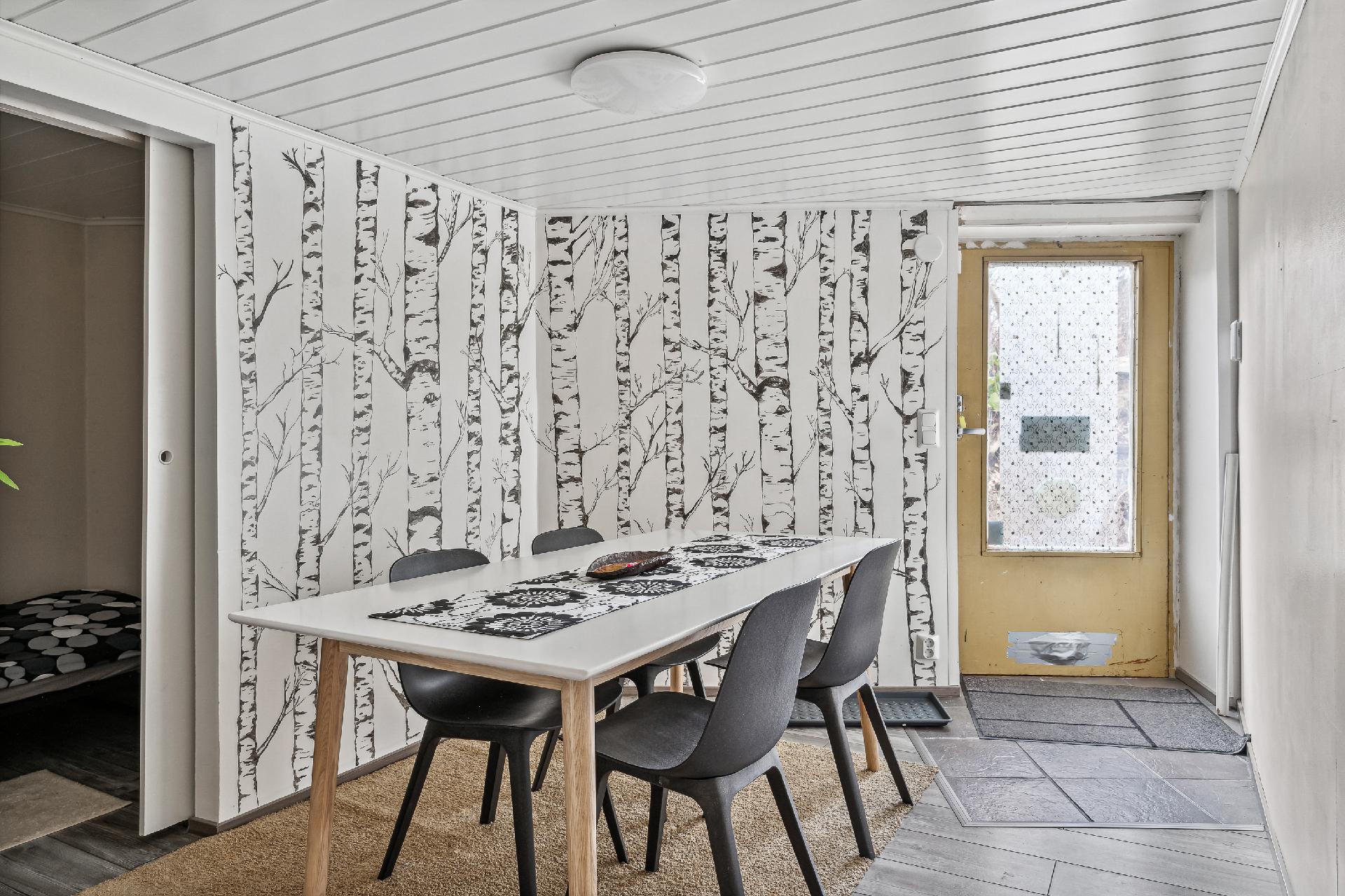 Kellaritilan sisäänkäynti