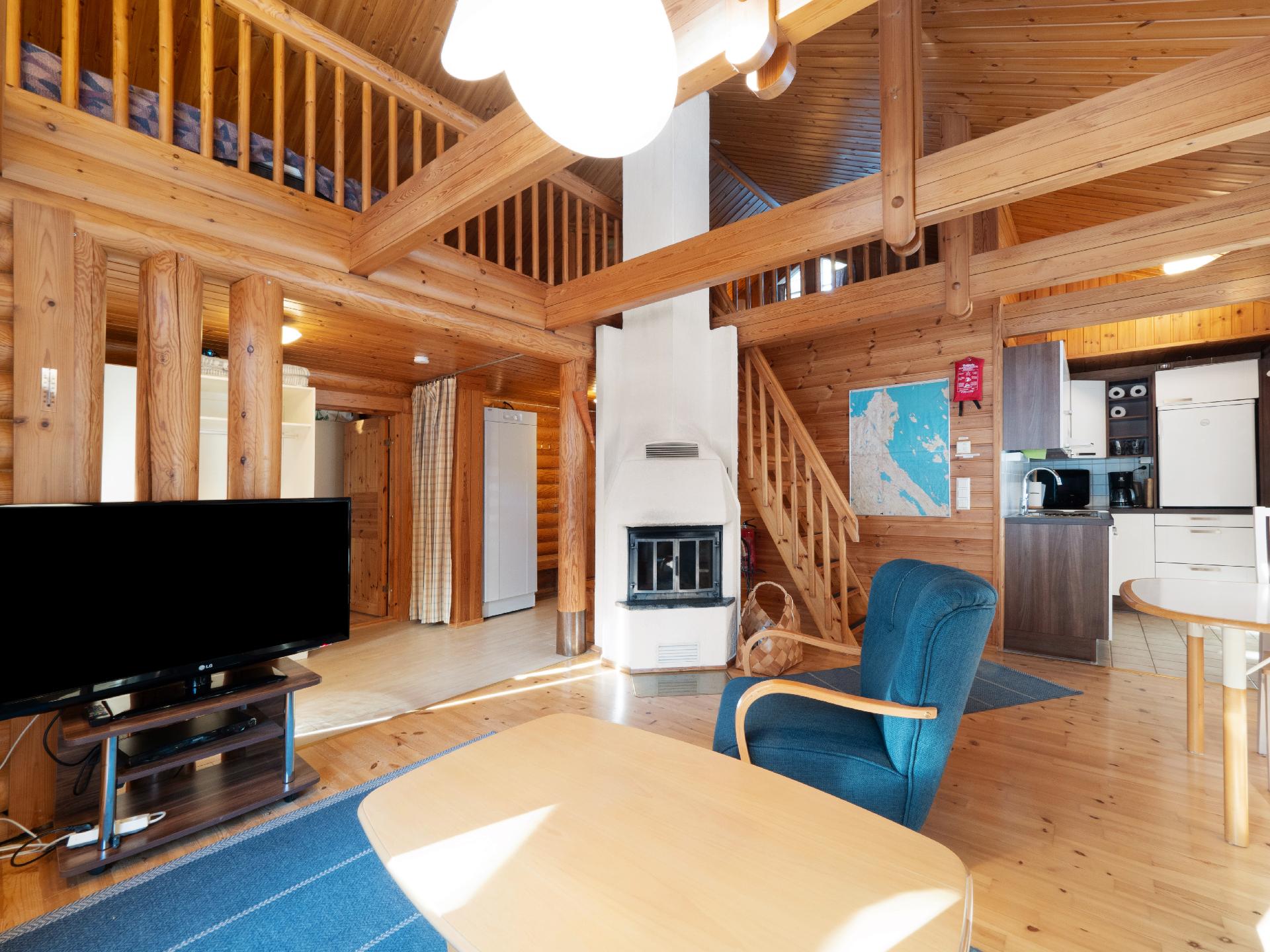 Mustarintasentie 6-10, Koli, Lieksa