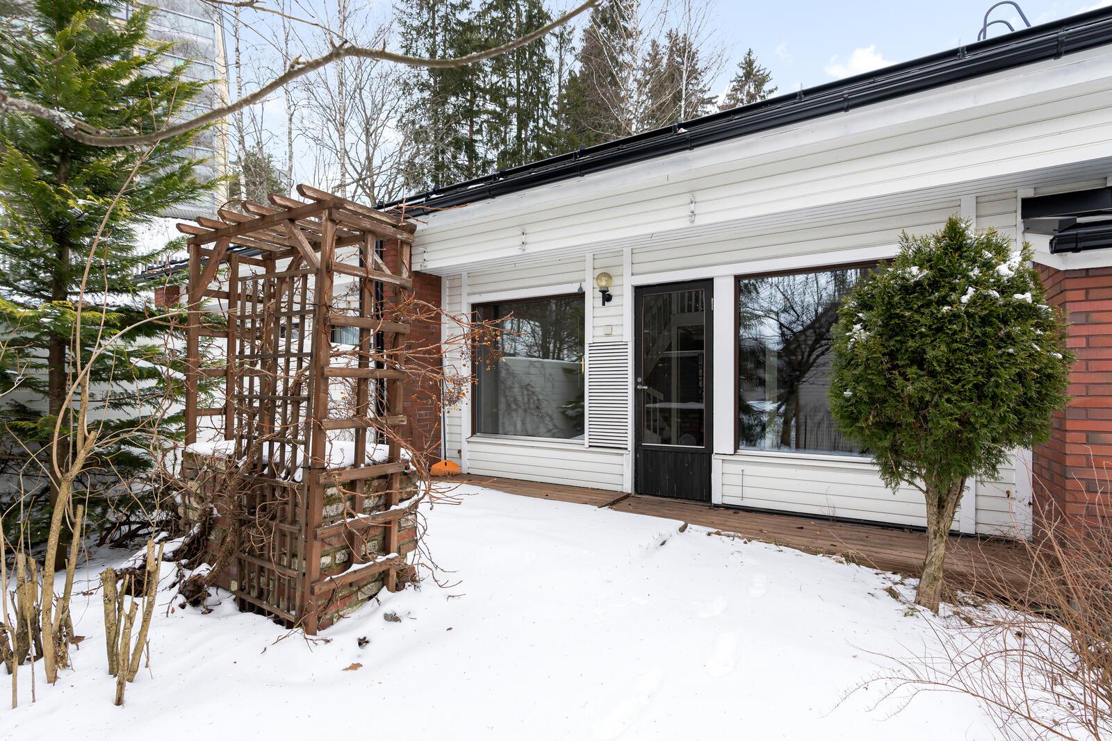 Loutinkatu 12, Loutti, Järvenpää