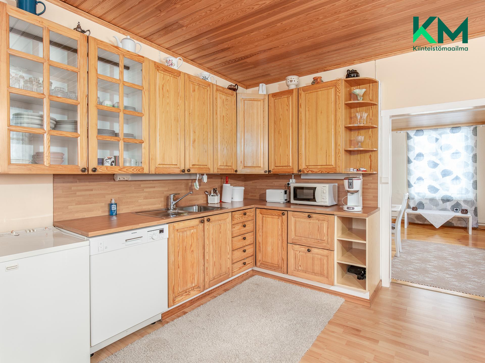 Eteläpääty keittiö