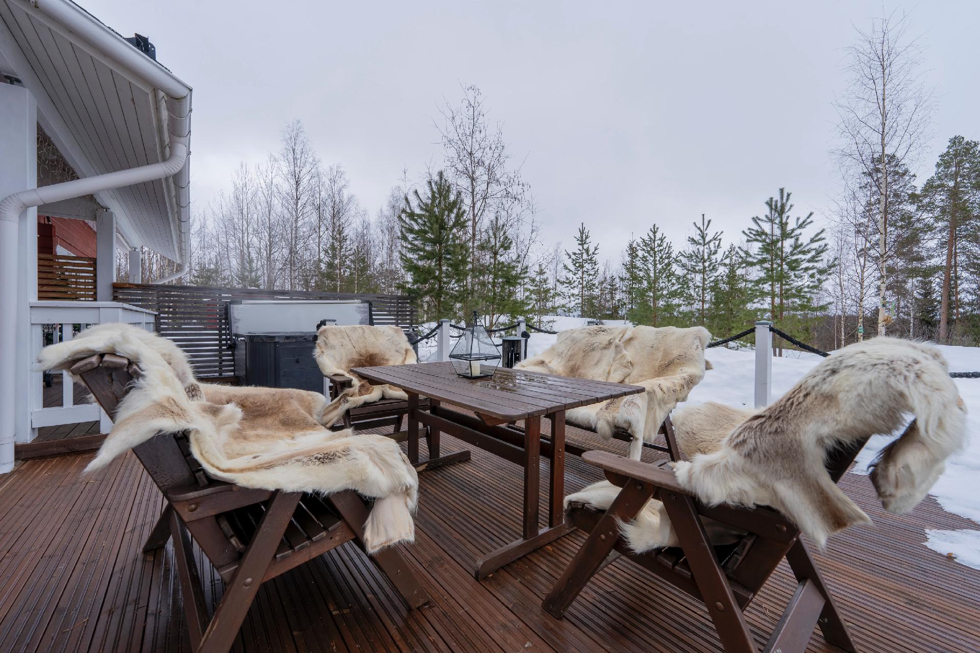 Tintinpolku 11, Tahkovuori, Kuopio