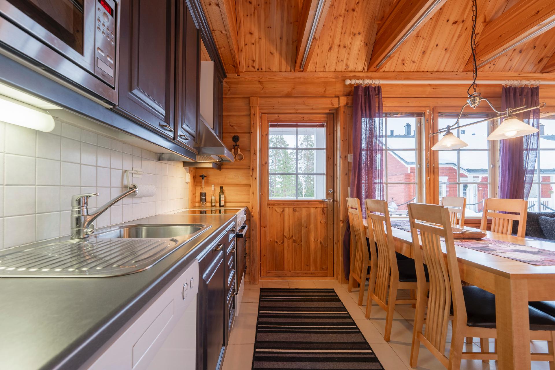 Tintinpolku 11, Tahkovuori, Kuopio