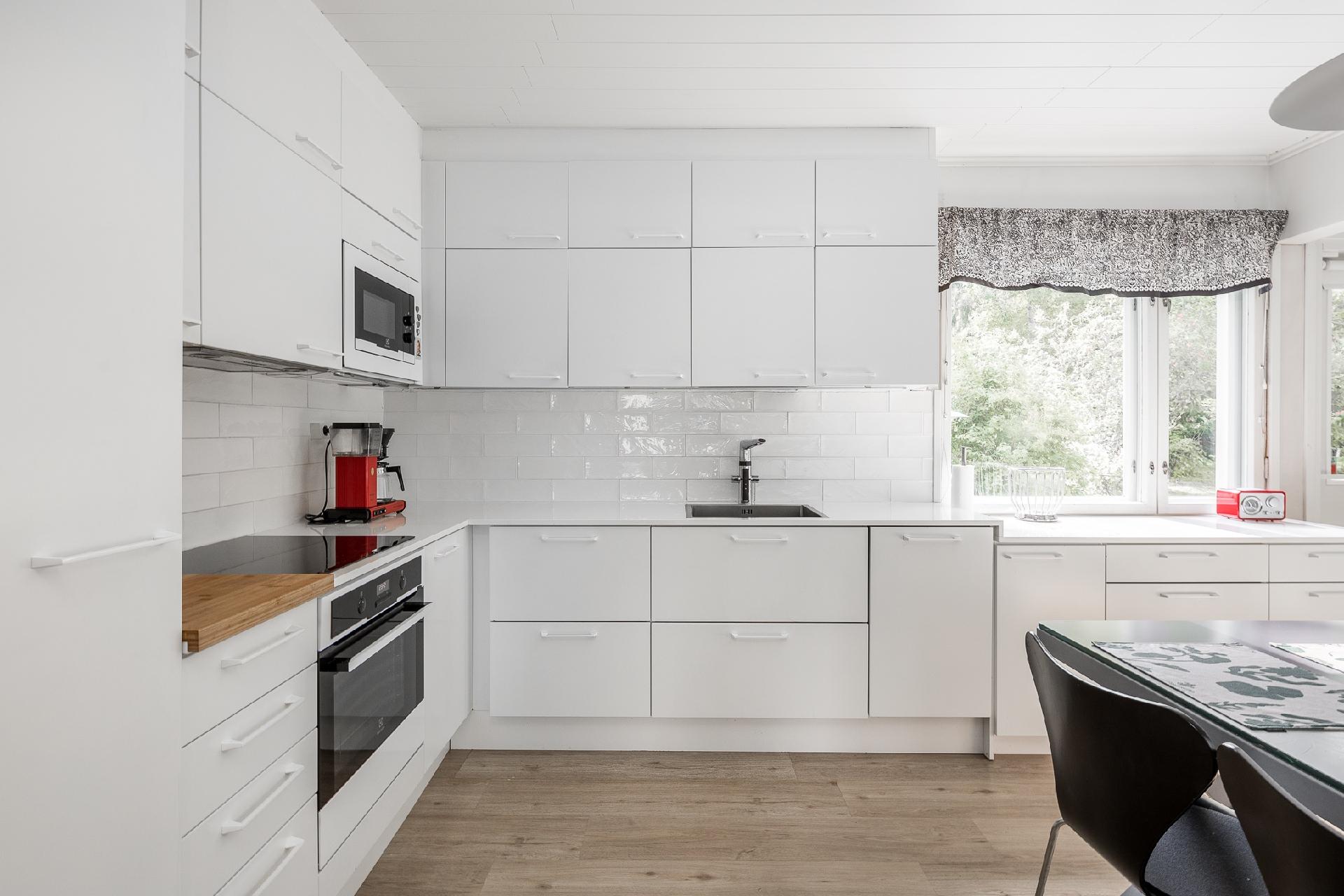 Keittiö on remontoitu 2015