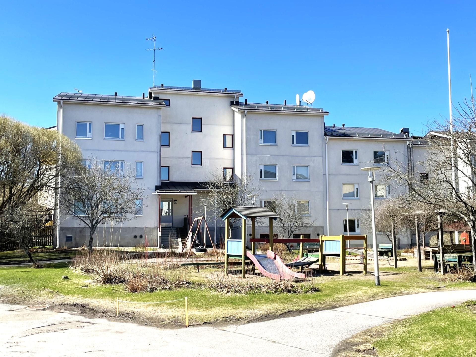 Uusiniityntie 4, Simonkylä, Vantaa