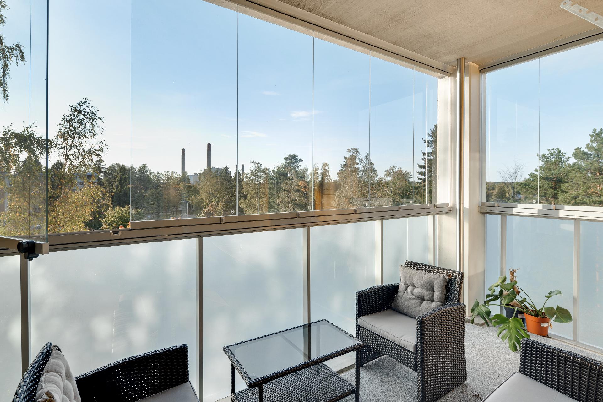 Laajavuorentie 6, Martinlaakso, Vantaa