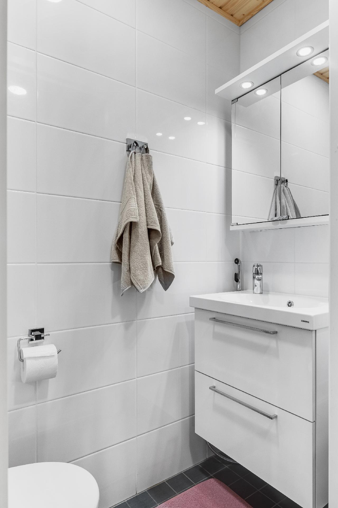 Laajavuorentie 6, Martinlaakso, Vantaa