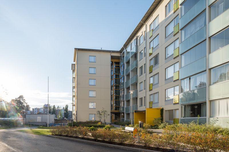 Laajavuorentie 6, Martinlaakso, Vantaa