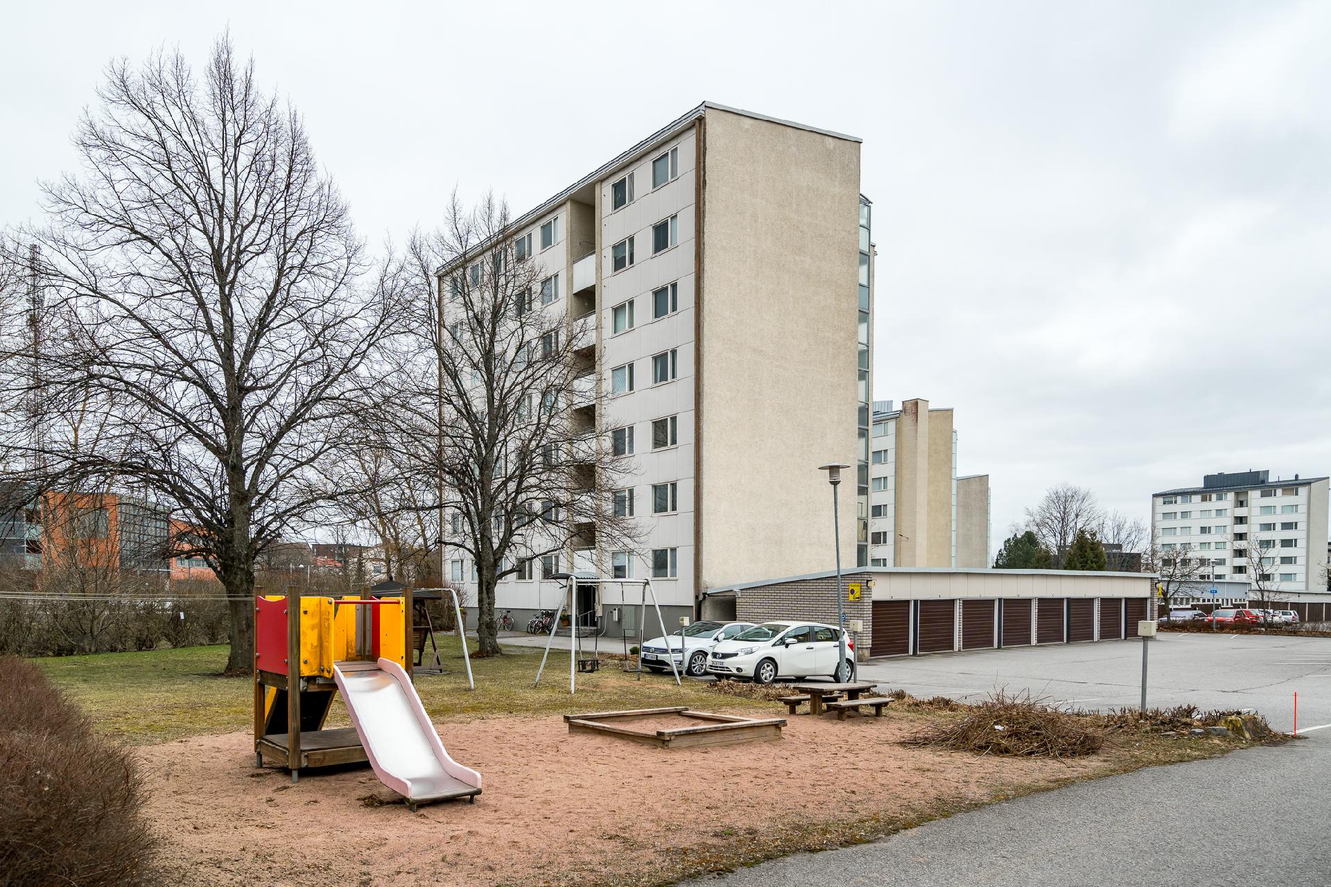 Keonpellonkatu 3, Keskusta, Raisio