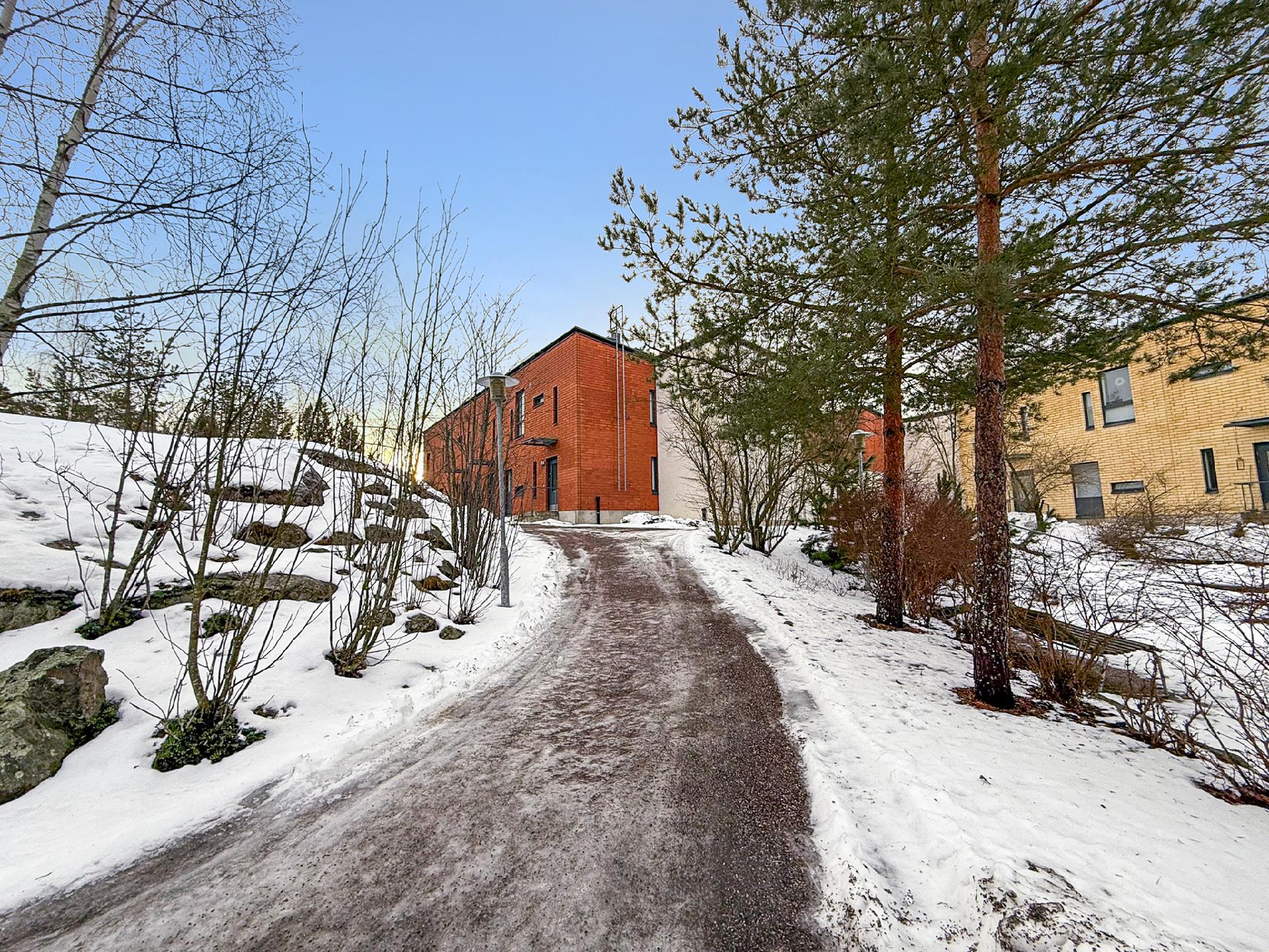 Varustuksentie 11, Kivikko, Helsinki