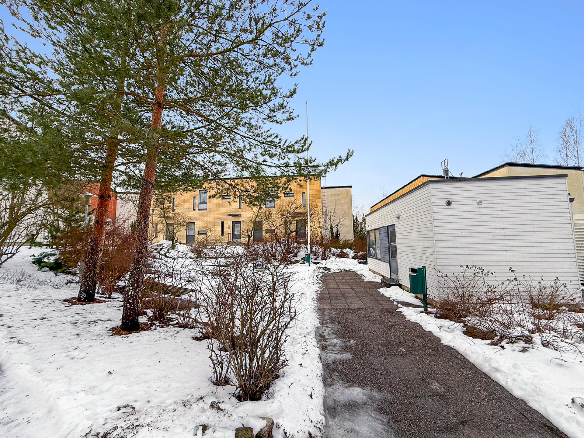 Varustuksentie 11, Kivikko, Helsinki