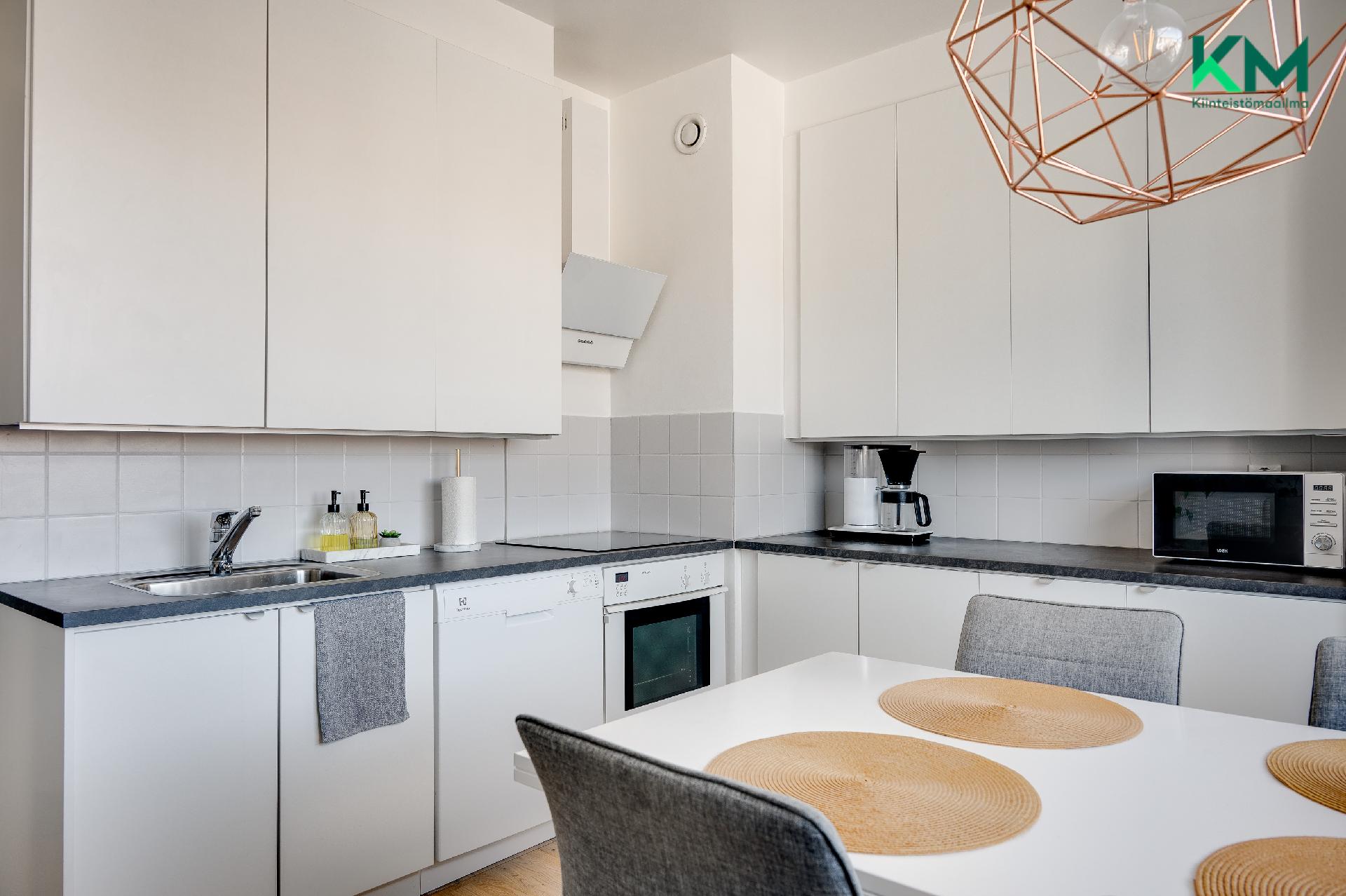 Pehtorinkatu 1, Hovirinta, Kaarina