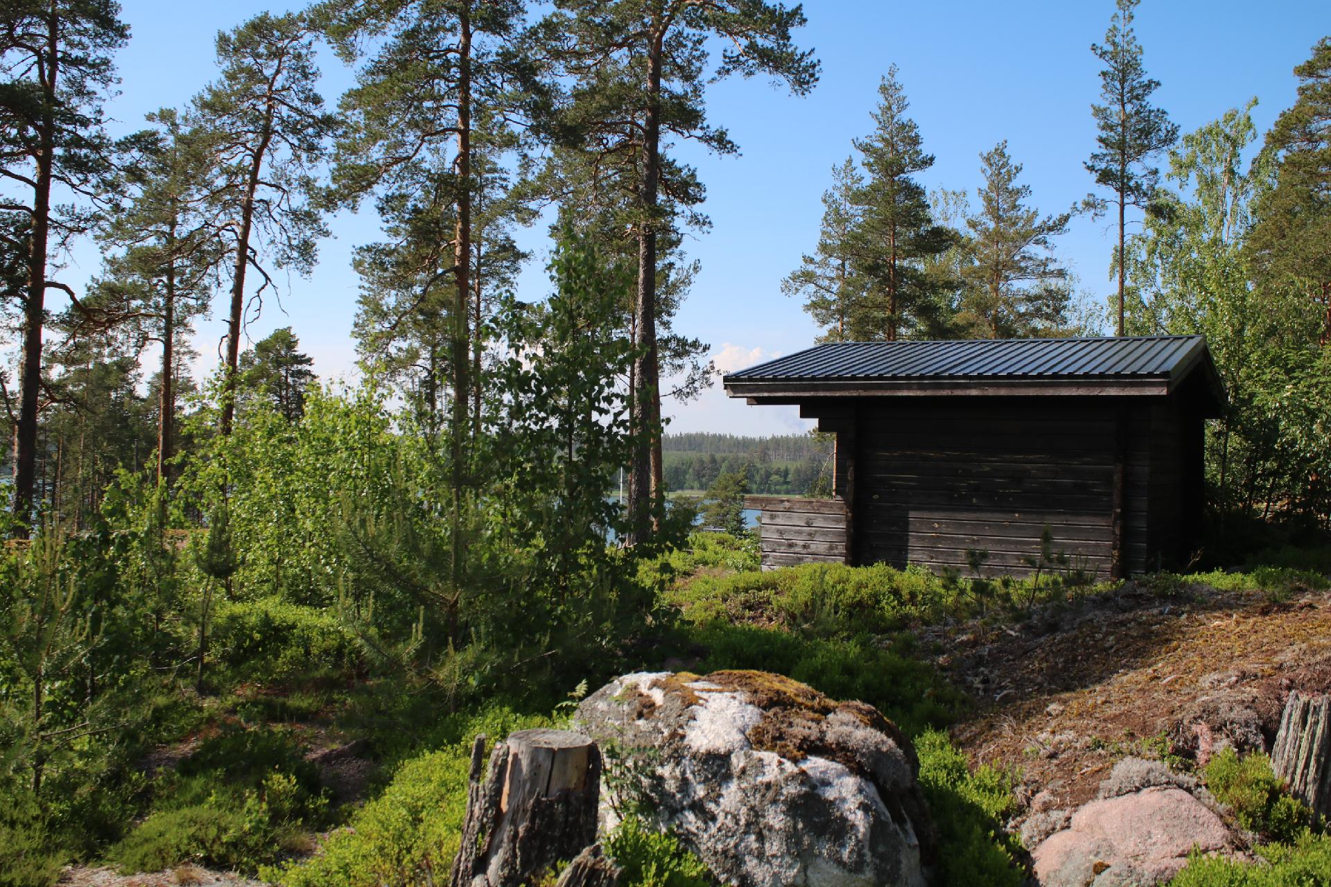 Vierasmökki kesällä