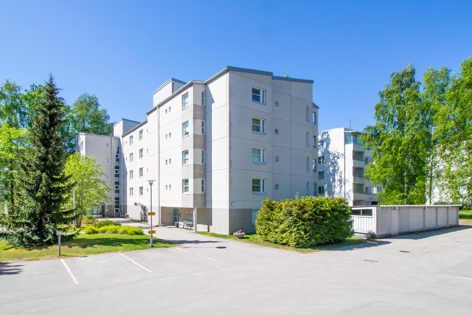 julkisivu edestä