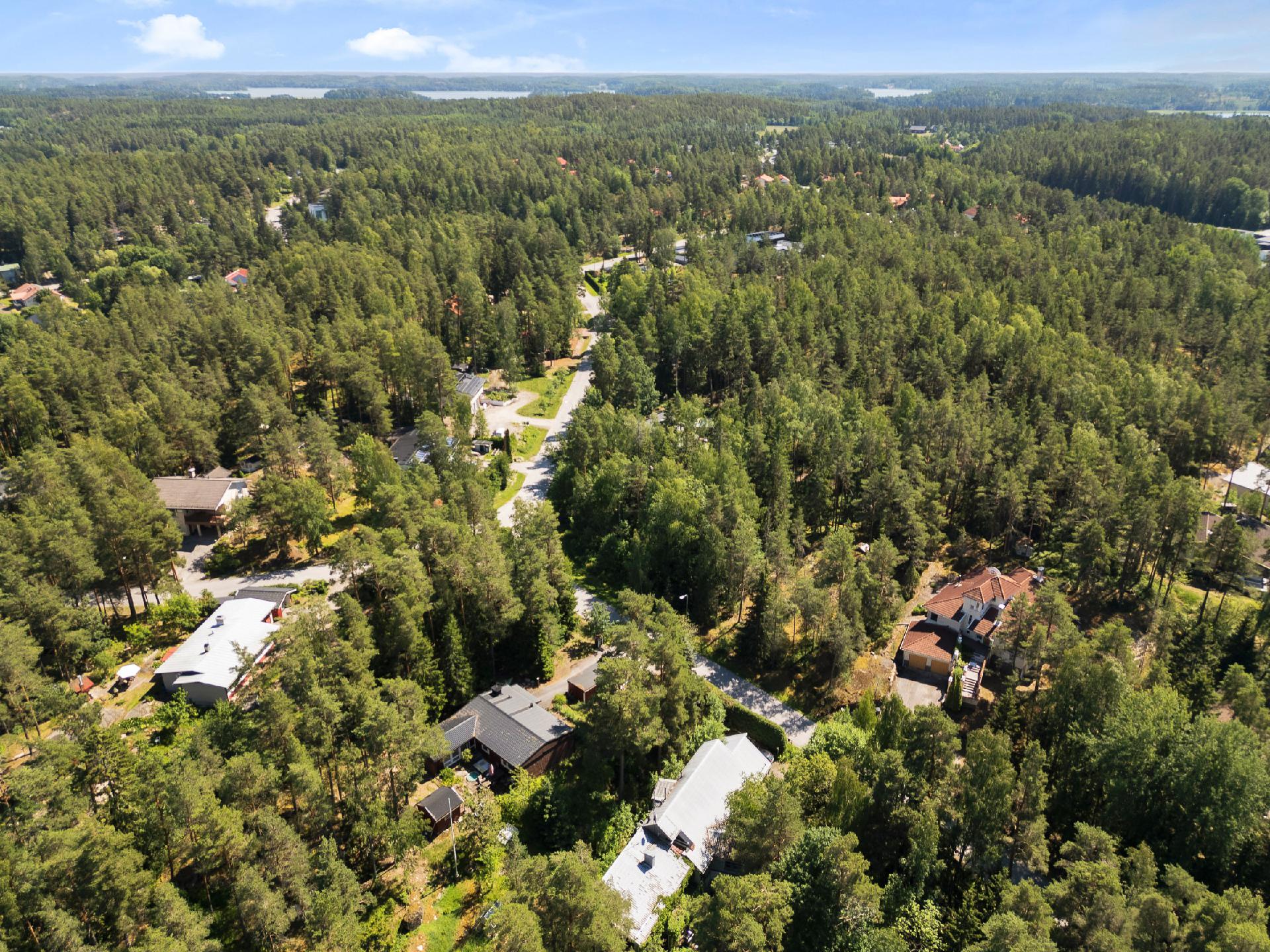 Urheilutie 51, Empo, Kaarina