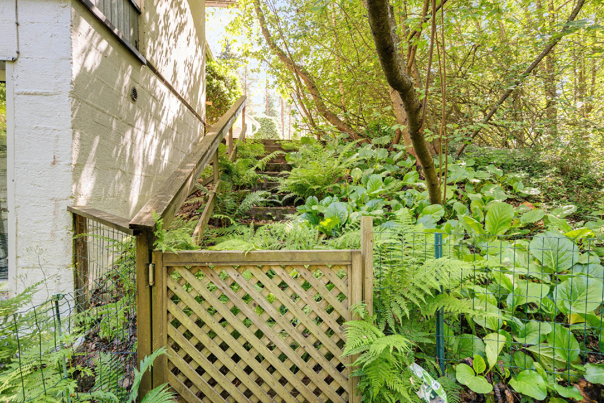 Urheilutie 51, Empo, Kaarina