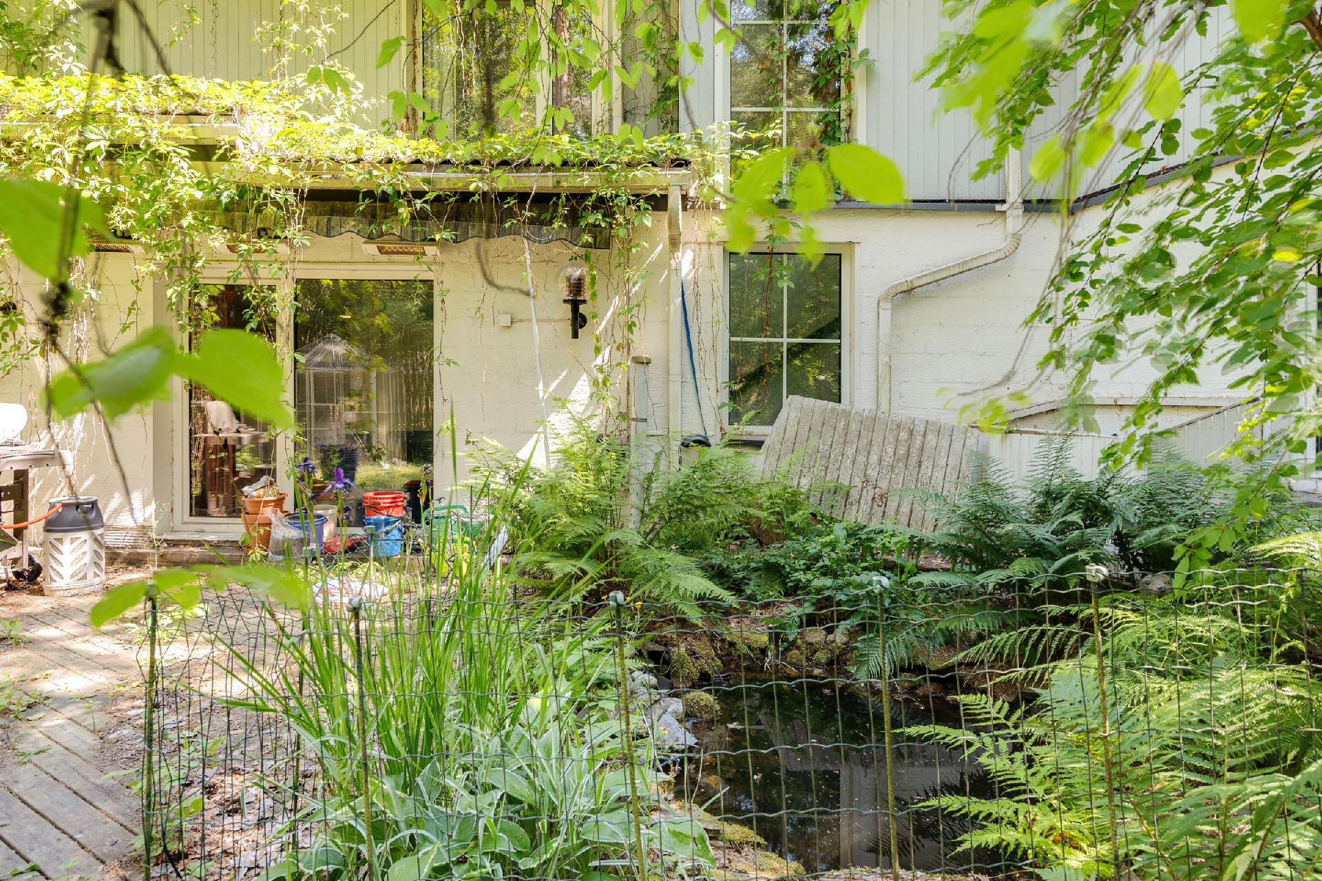 Urheilutie 51, Empo, Kaarina