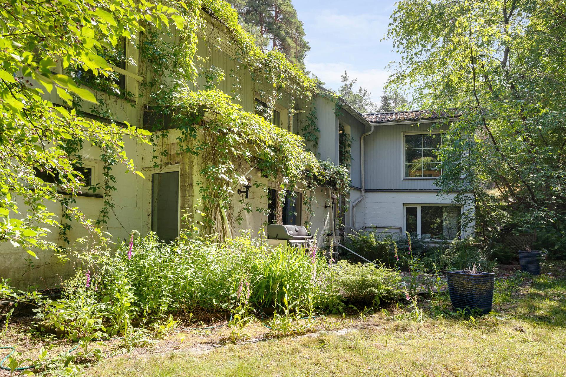 Urheilutie 51, Empo, Kaarina