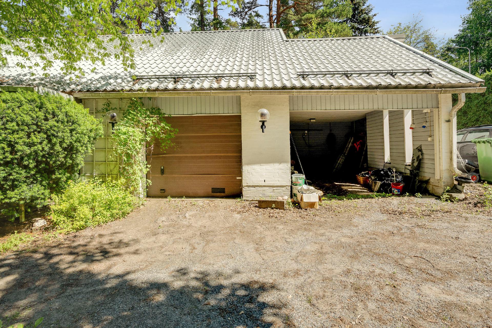 Urheilutie 51, Empo, Kaarina