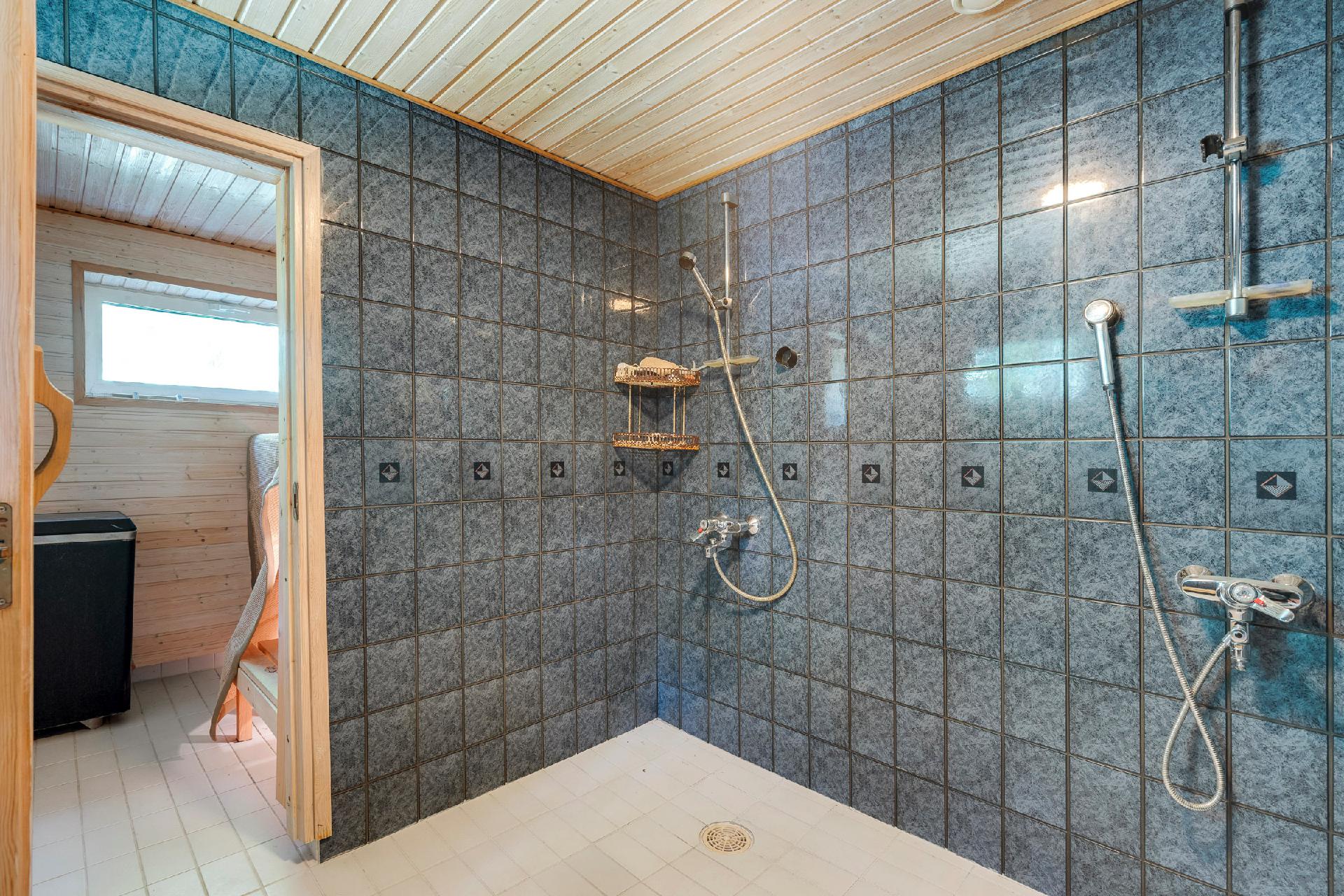 Urheilutie 51, Empo, Kaarina