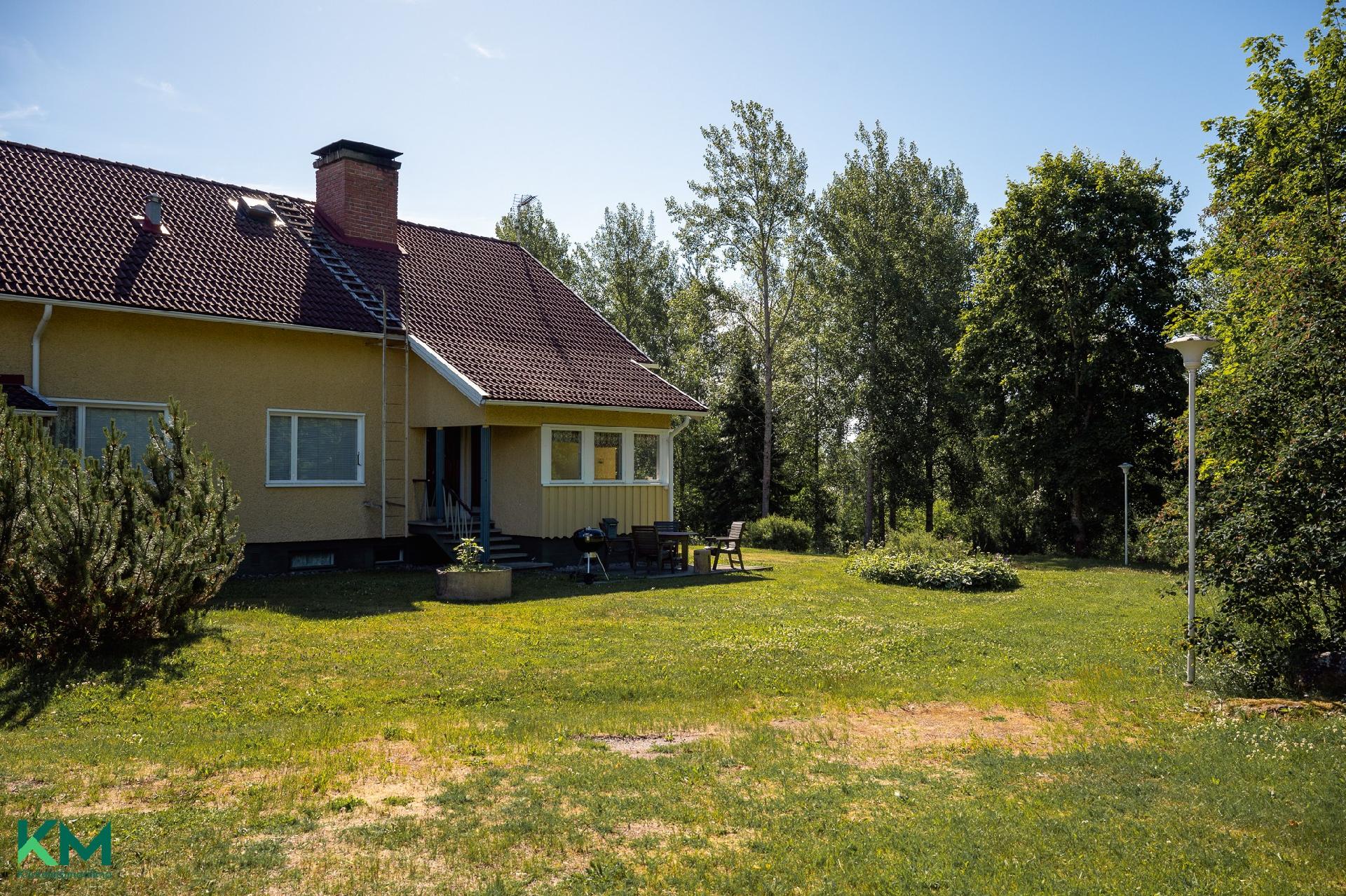 Karjukoskentie 6, Tapiala, Kuhmoinen