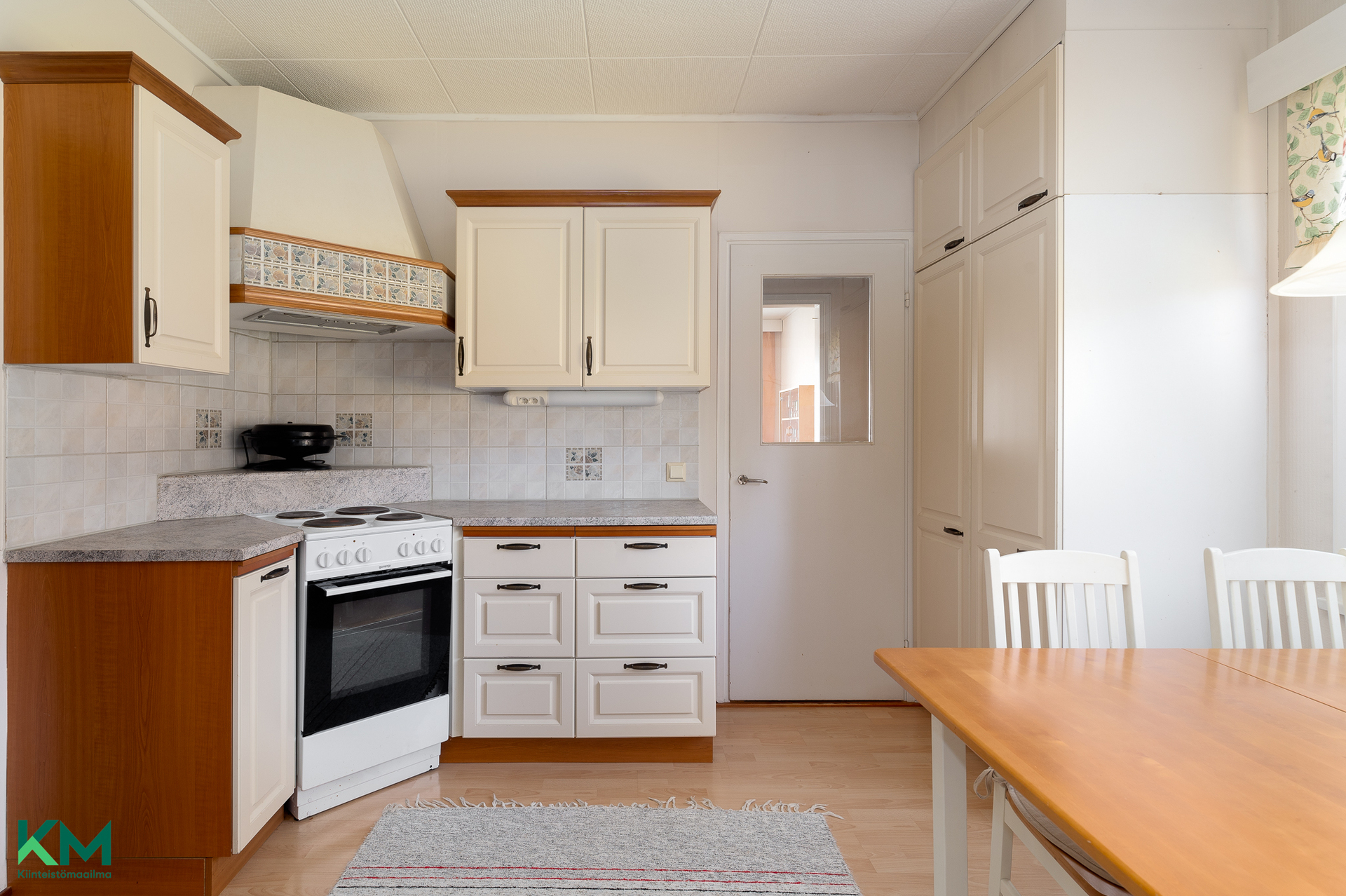Karjukoskentie 6, Keskusta, Kuhmoinen