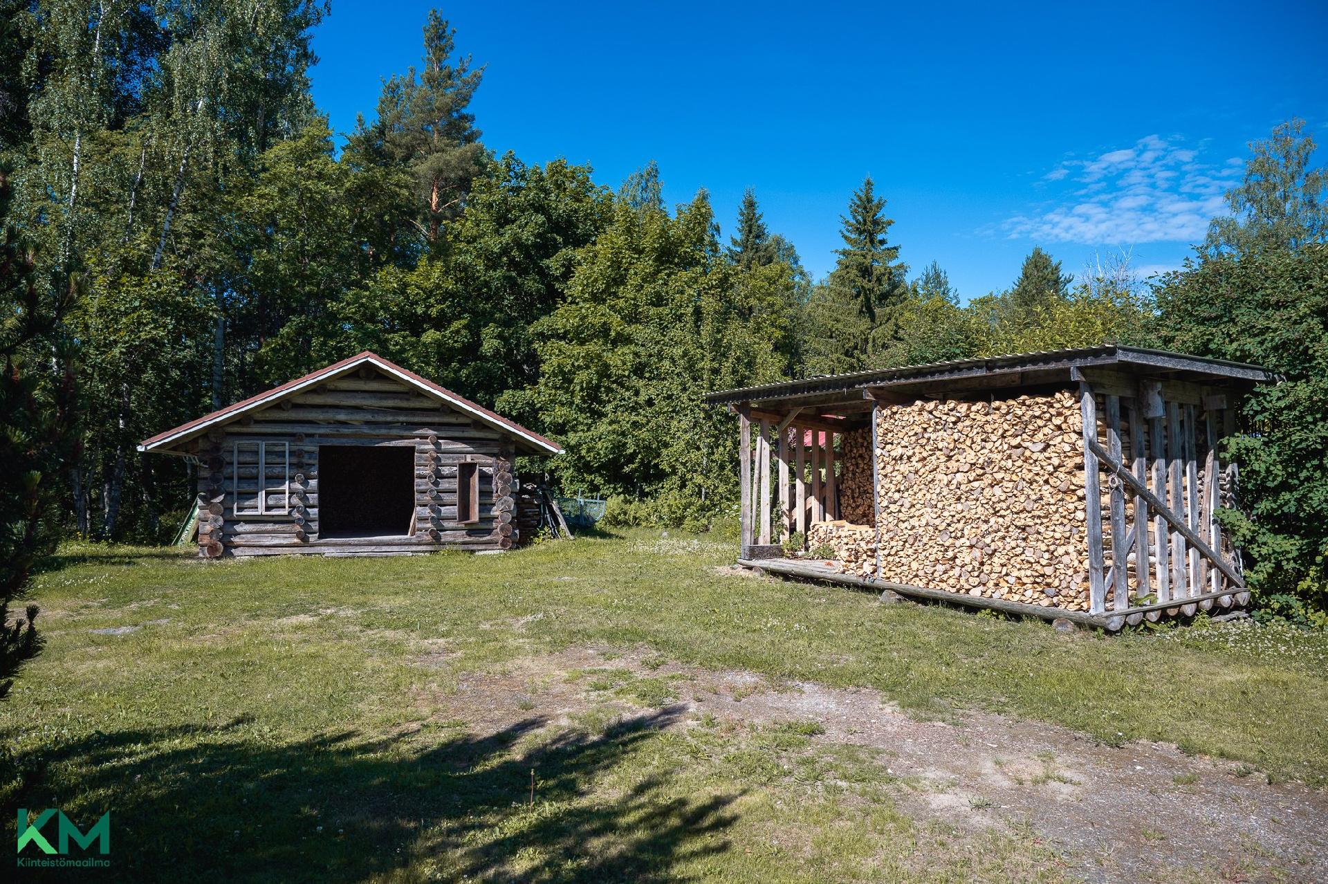 Karjukoskentie 6, Tapiala, Kuhmoinen