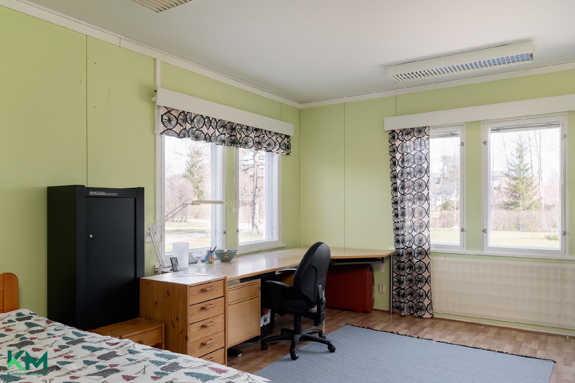 Karjukoskentie 6, Tapiala, Kuhmoinen