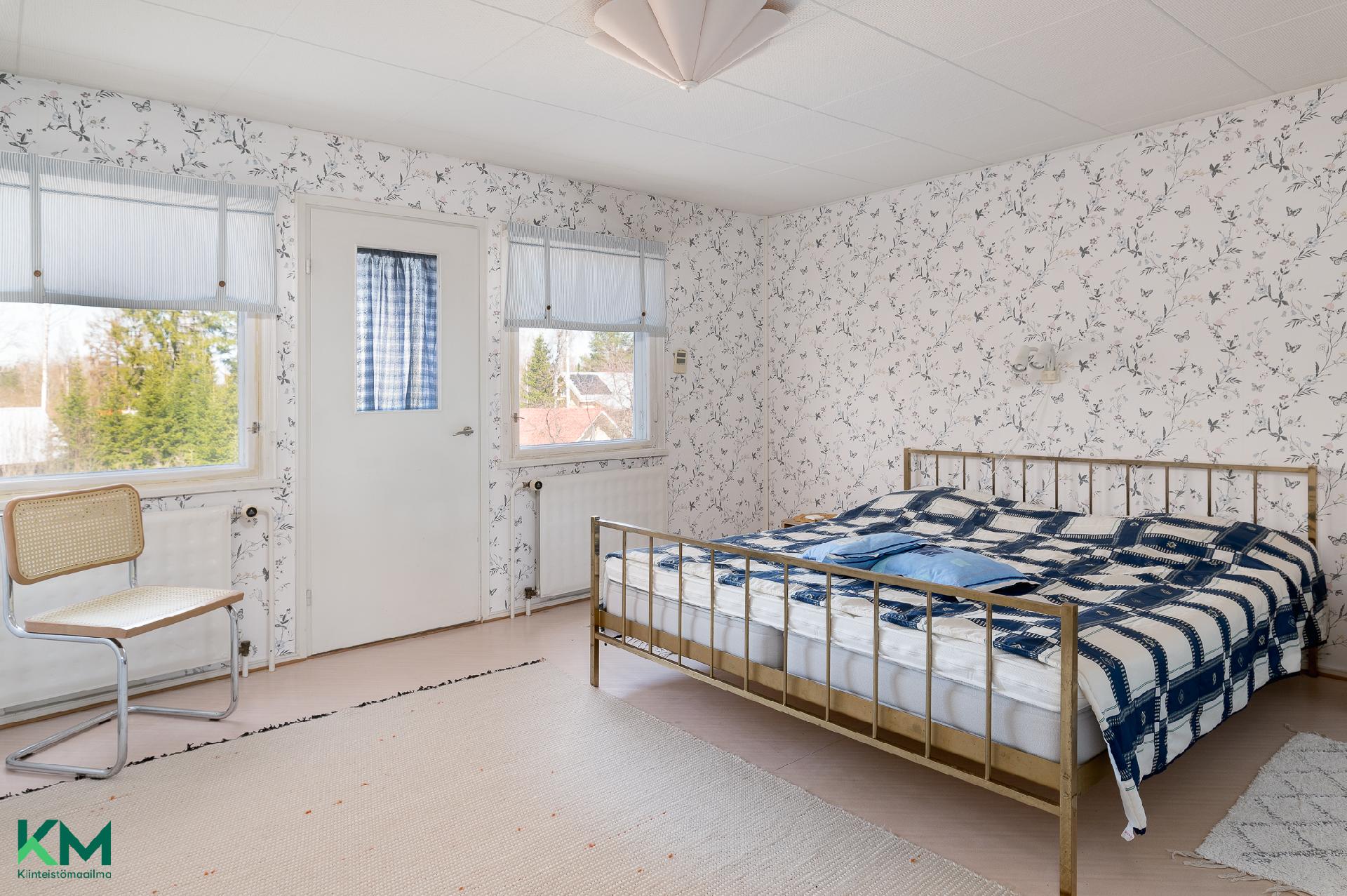 Karjukoskentie 6, Tapiala, Kuhmoinen