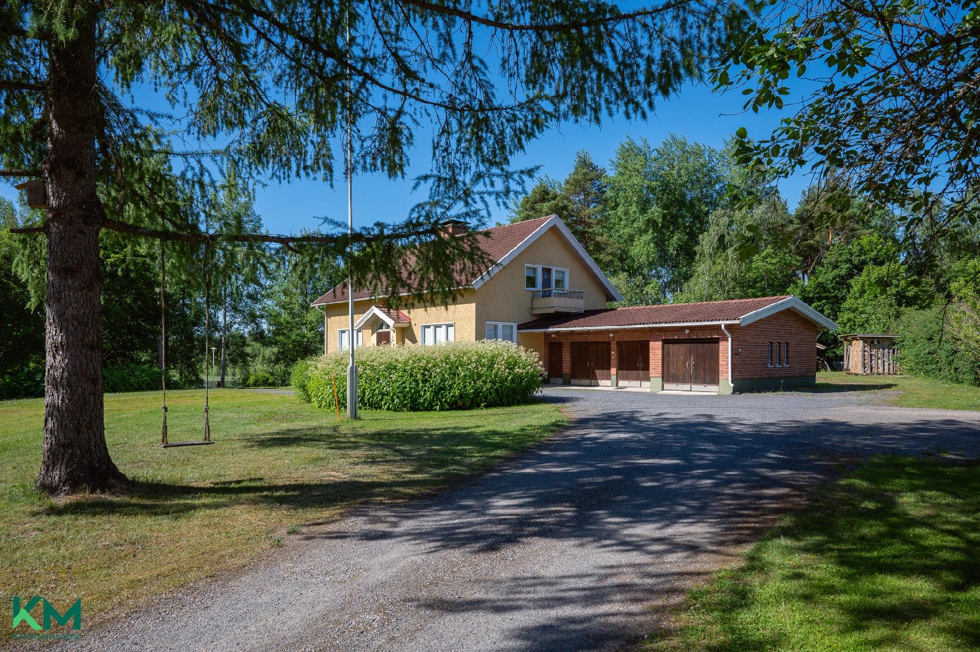 Karjukoskentie 6, Tapiala, Kuhmoinen